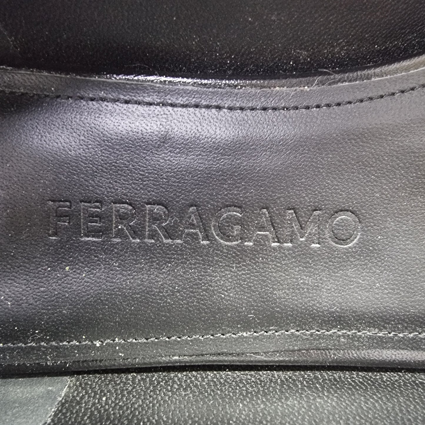 Salvatore Ferragamo Vara Bow Ballet Flats (Black/Red)