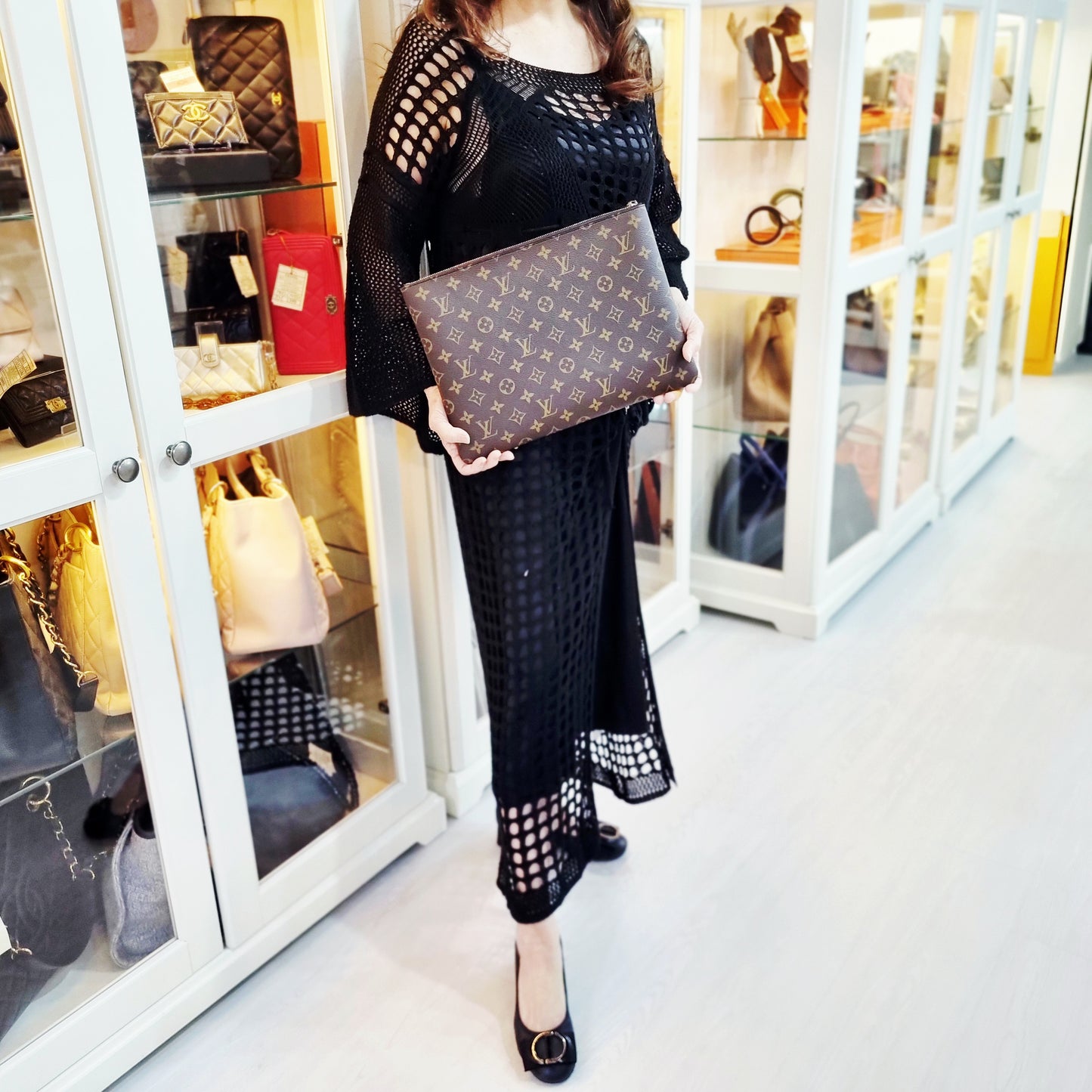 Louis Vuitton Pochette Cles L Monogram Ghw