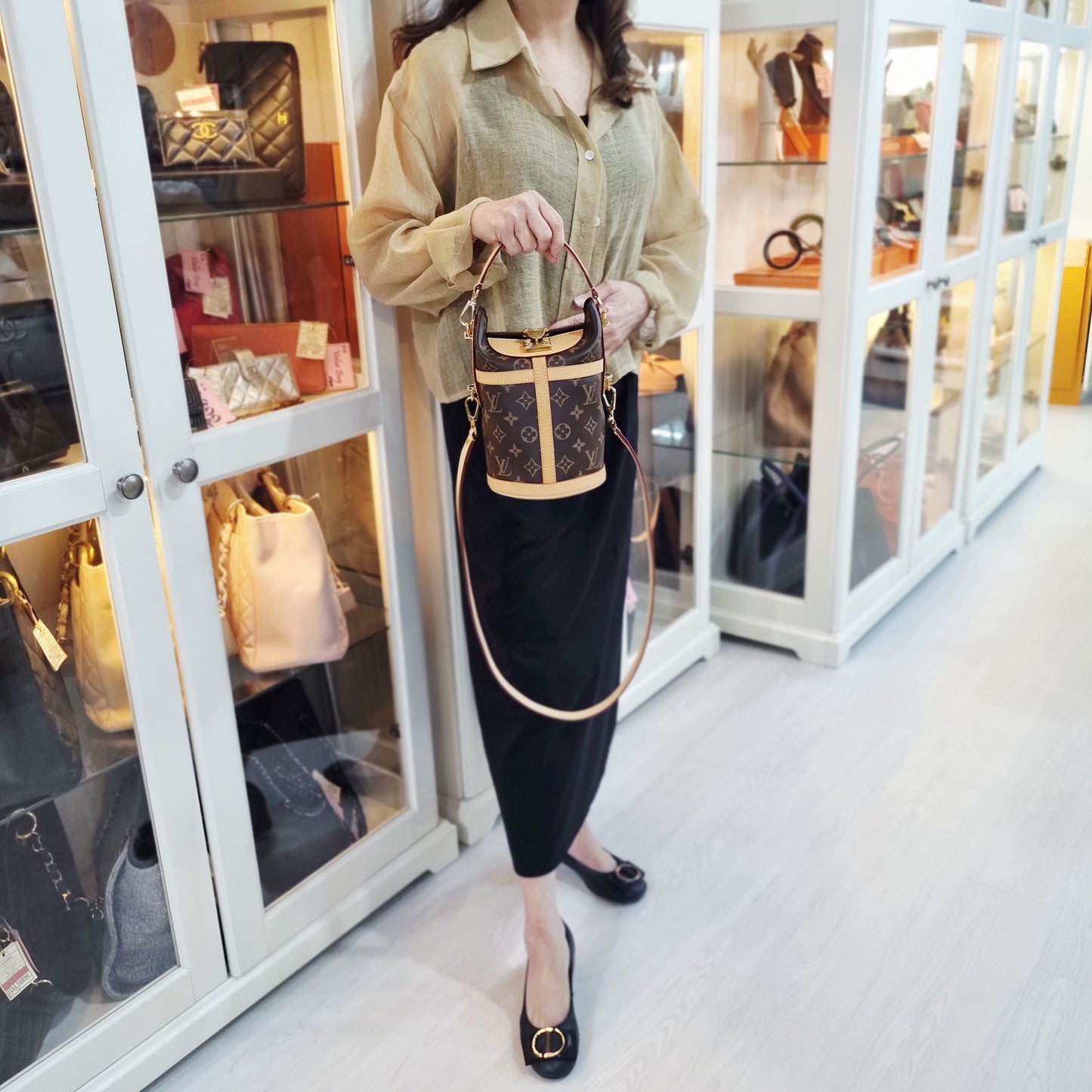 Louis Vuitton Duffle Bucket Bag Monogram Ghw