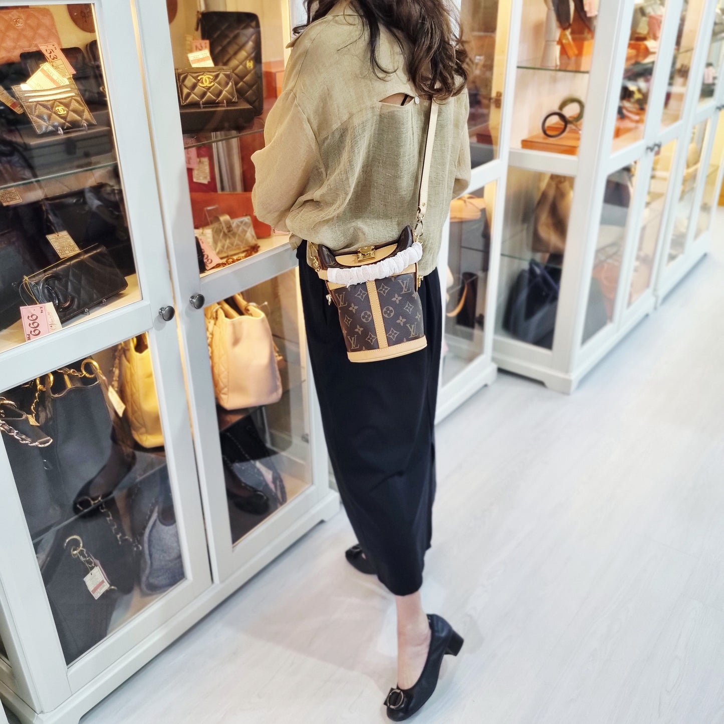 Louis Vuitton Duffle Bucket Bag Monogram Ghw