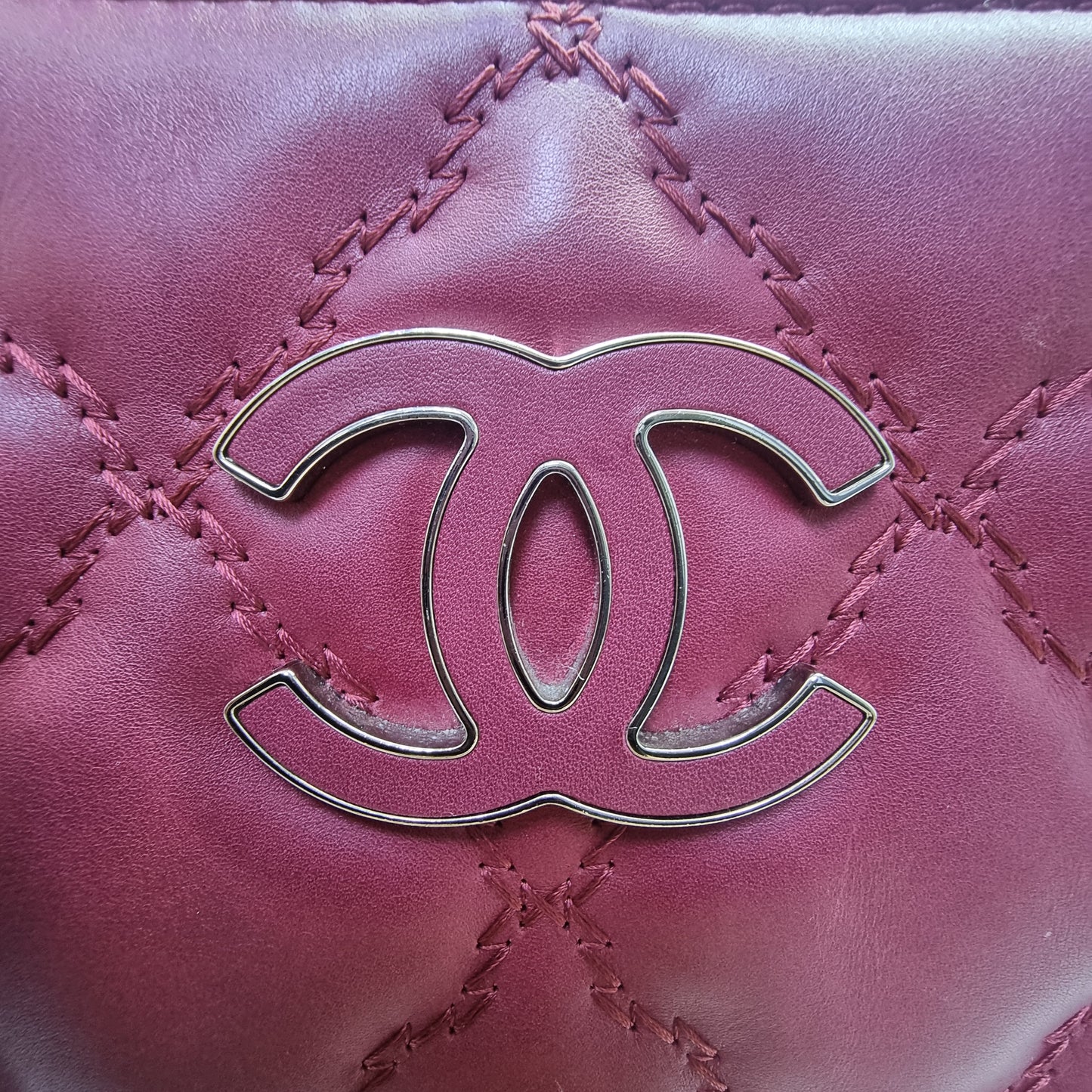 Chanel Hampton Coco Mark Ultra Stitch Leather Shoulder Bag Shw (Red)