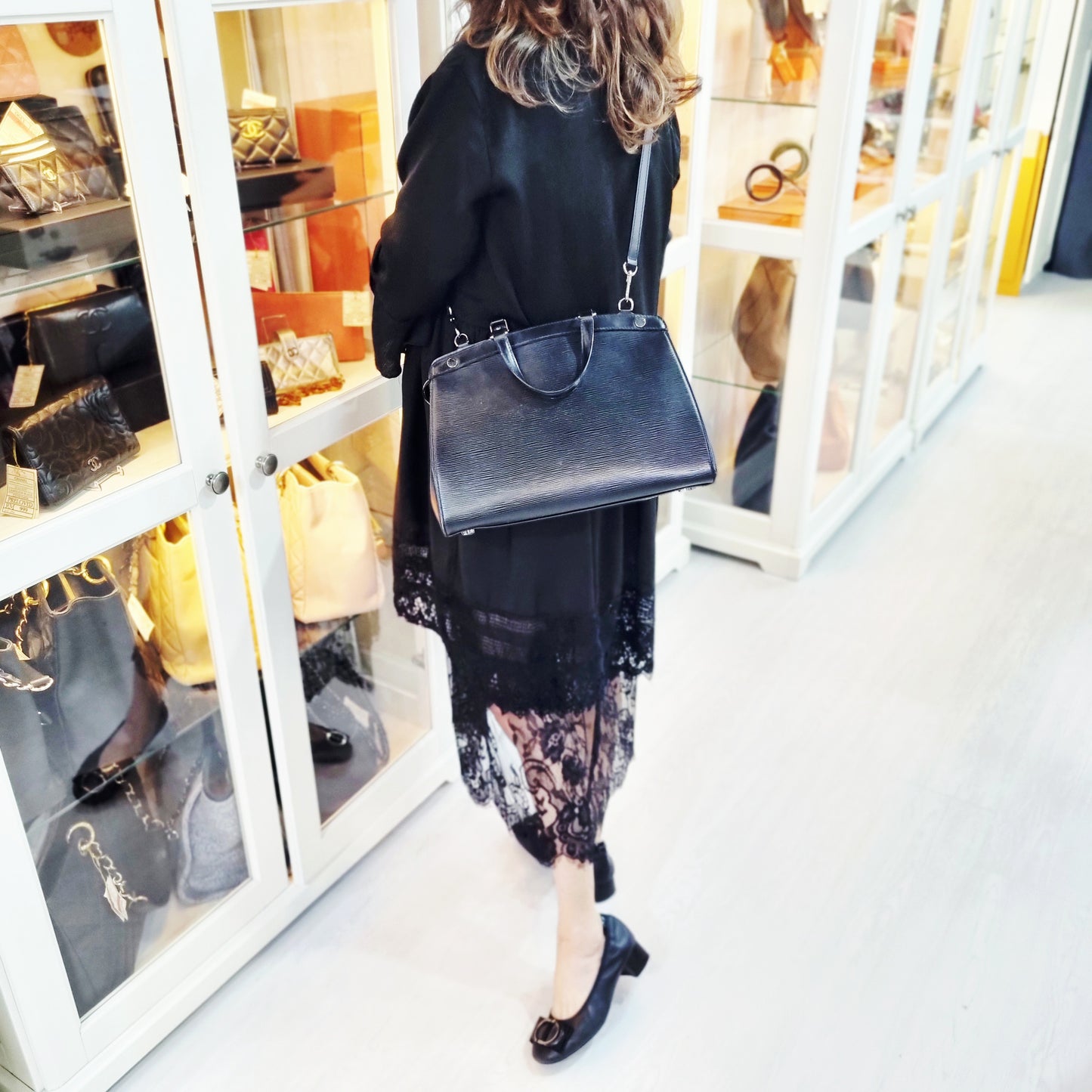 Louis Vuitton Brea MM Epi Shw (Black)