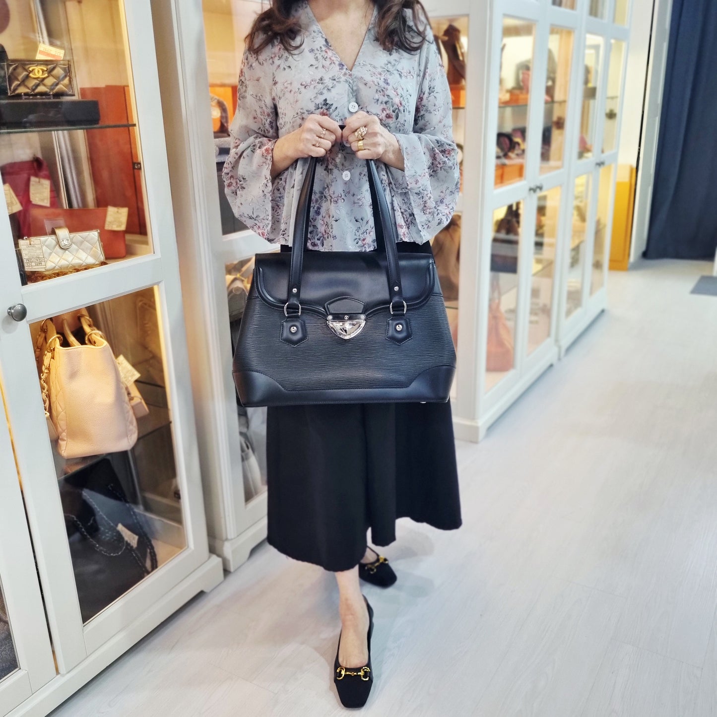 Louis Vuitton Bagatelle GM Epi Shw (Black)