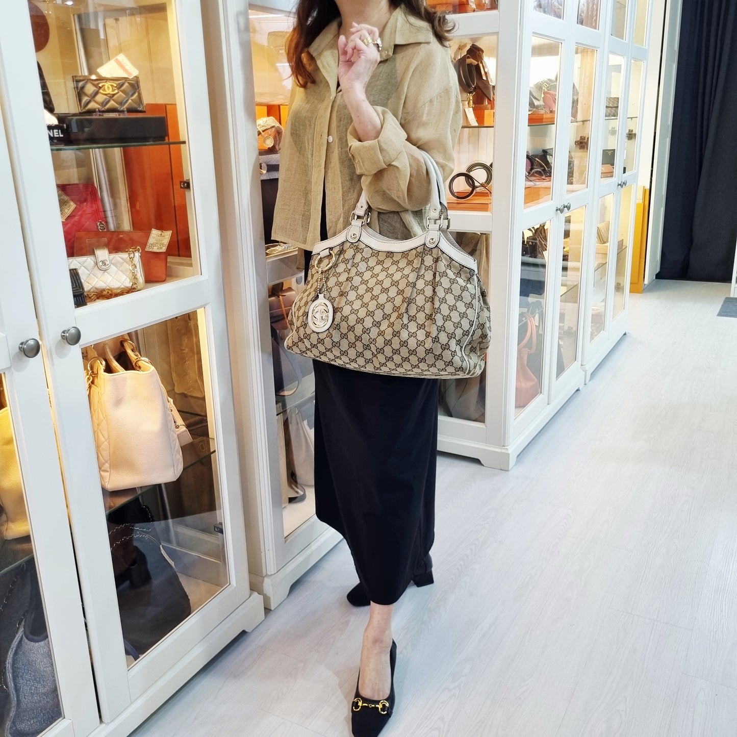 Gucci GG Sukey Canvas Hobo Bag Ghw (Beige)