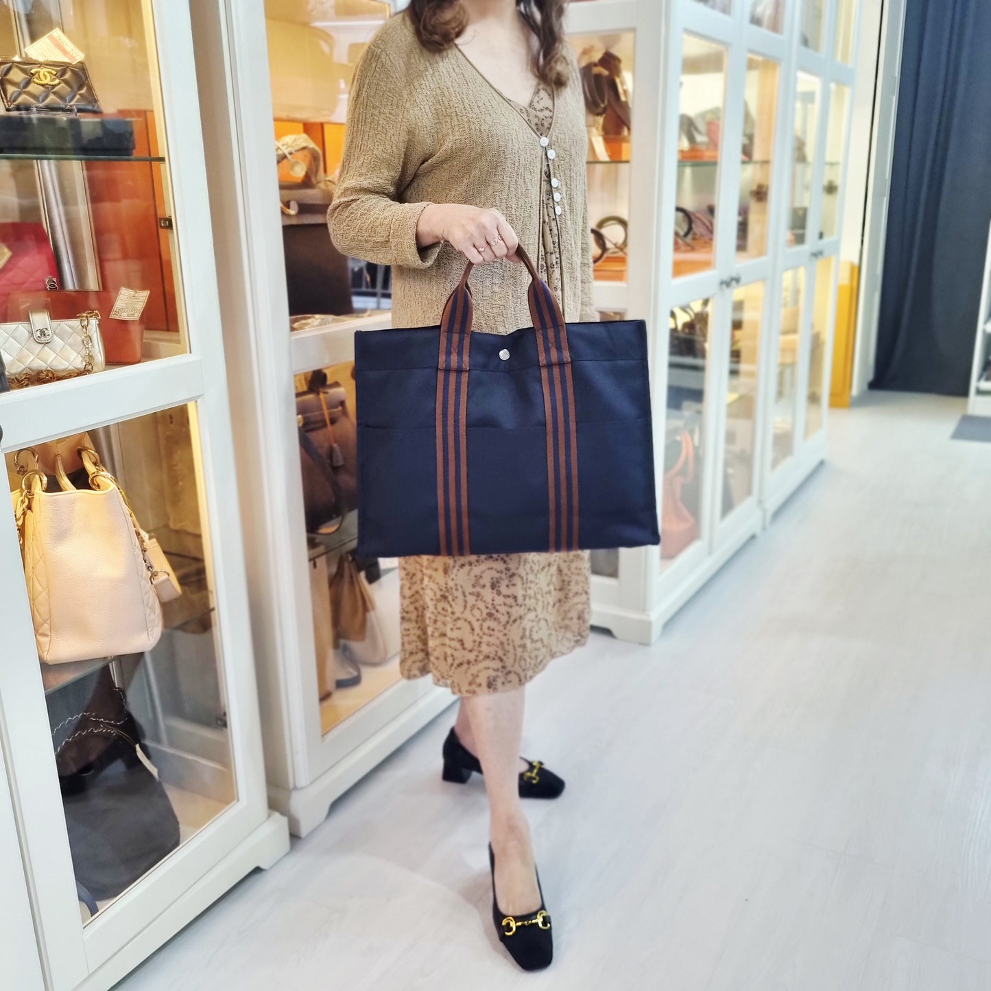 Hermes Fourre Tout MM Canvas Top Handle Shw (Dark Blue/Brown)