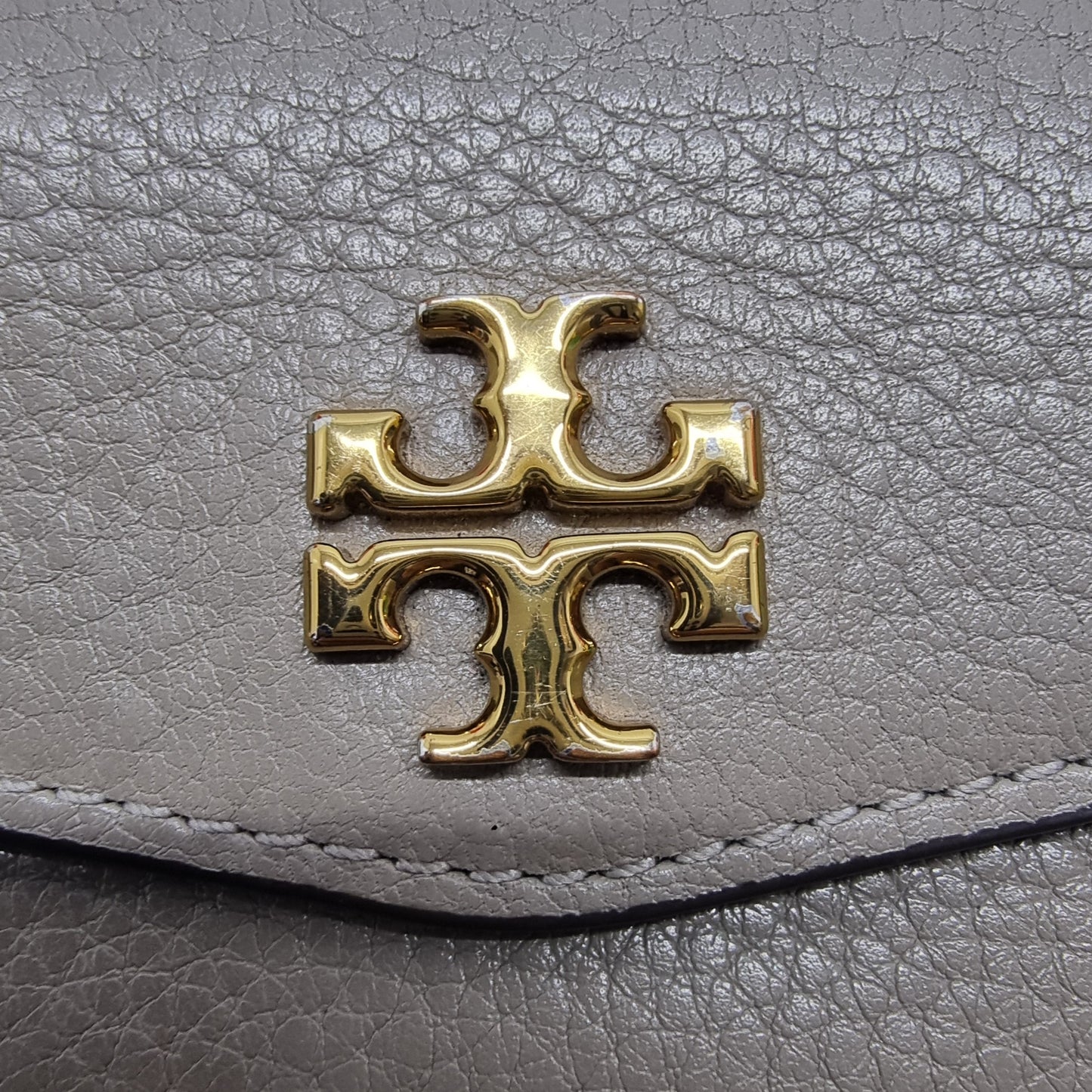 Tory Burch Wallet Kira Tri Fold Mini Pebbled Leather Ghw ( Grey)