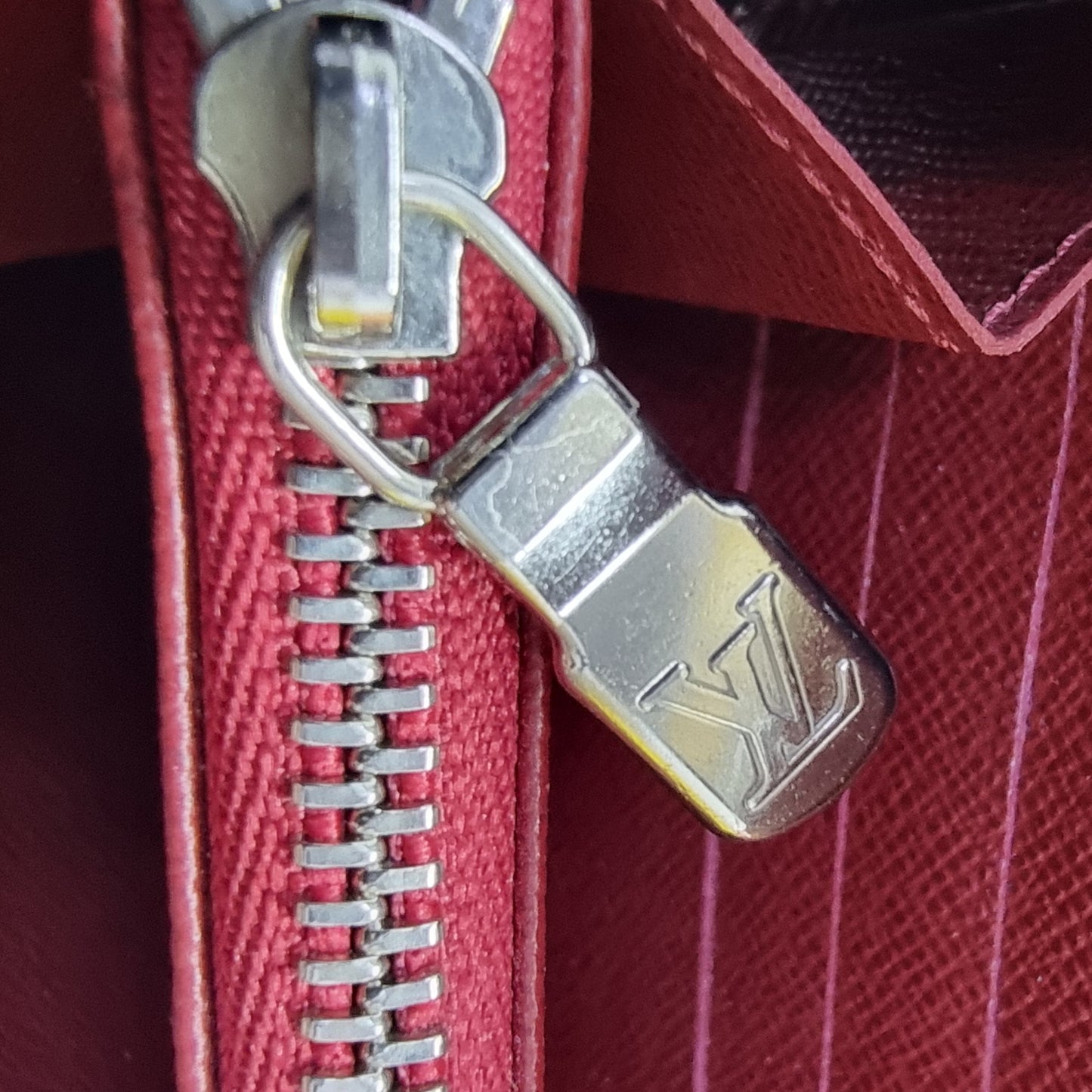 Louis Vuitton Sarah Wallet Epi Shw ( Red)