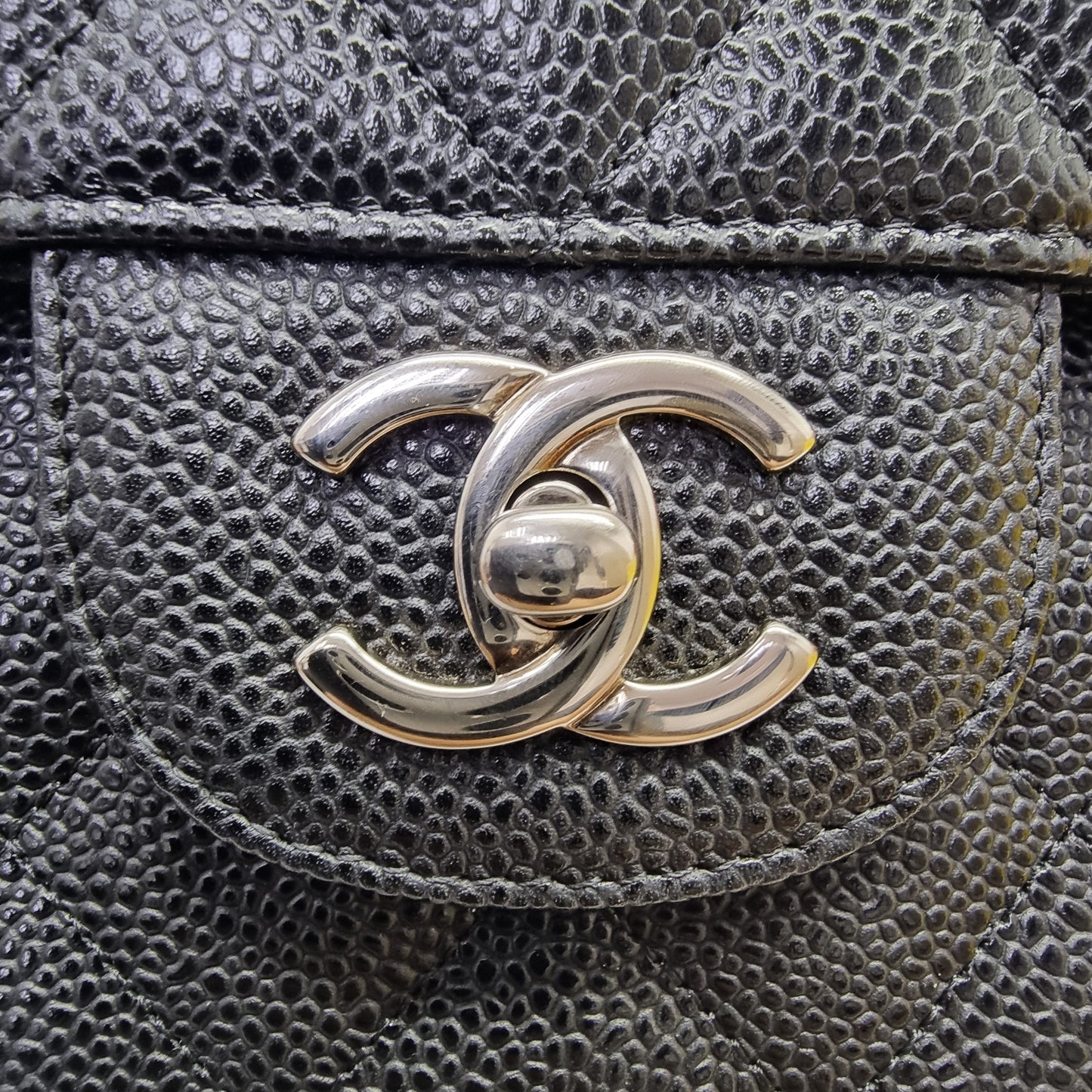 Chanel Classic Jumbo Double Flap Caviar Shw (Black)