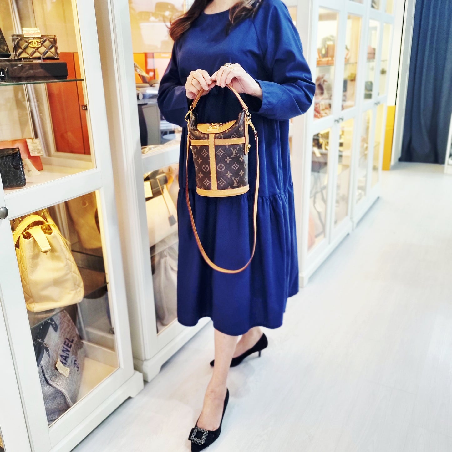 Louis Vuitton Duffle Bucket Bag Monogram Ghw