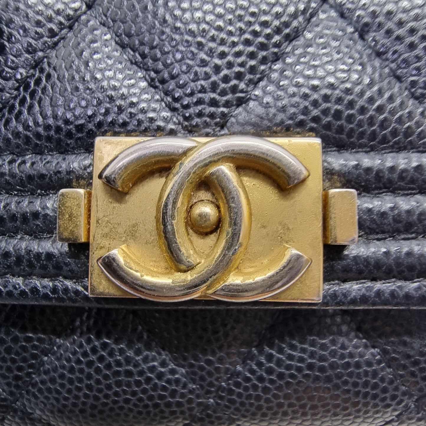 Chanel Boy Flap Card Holder Caviar Ghw (Black)