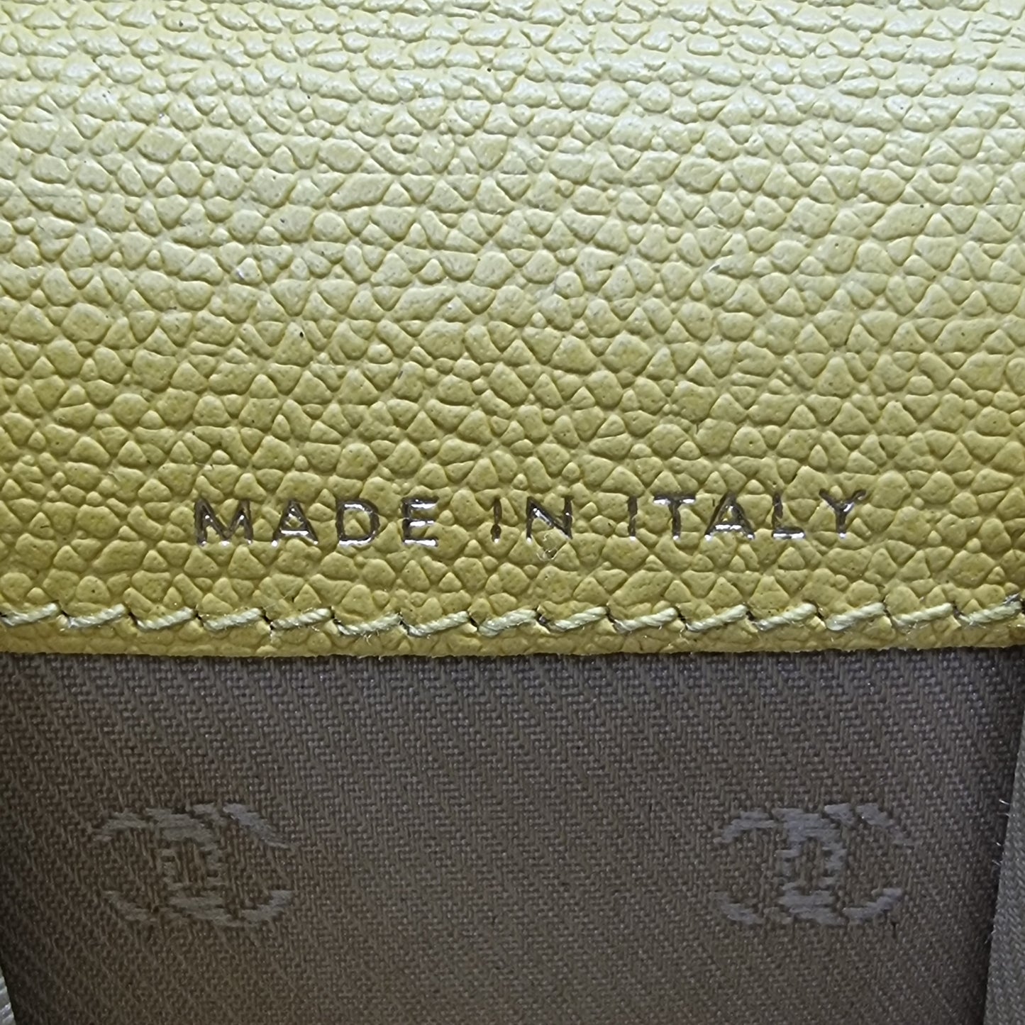 Chanel Coco Button Coin Purse Calfskin Leather Ghw (Yellow)