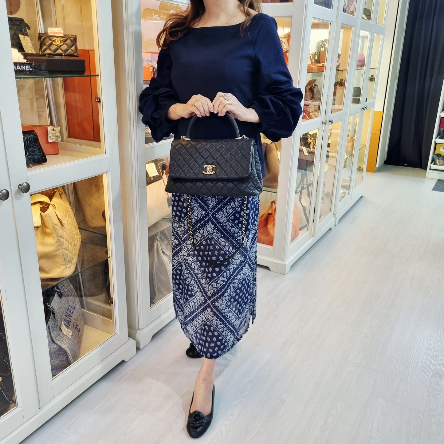 Chanel Coco Handle Medium Caviar Ghw (Black)