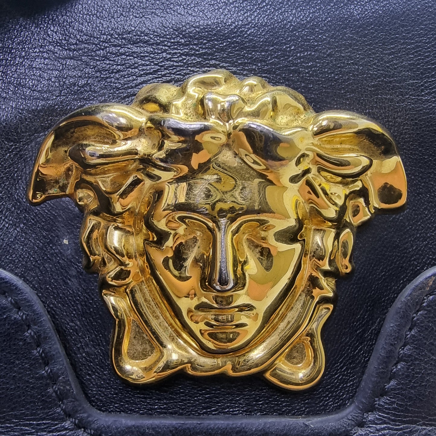 Versace Donna Palazzo Tote Ghw Black