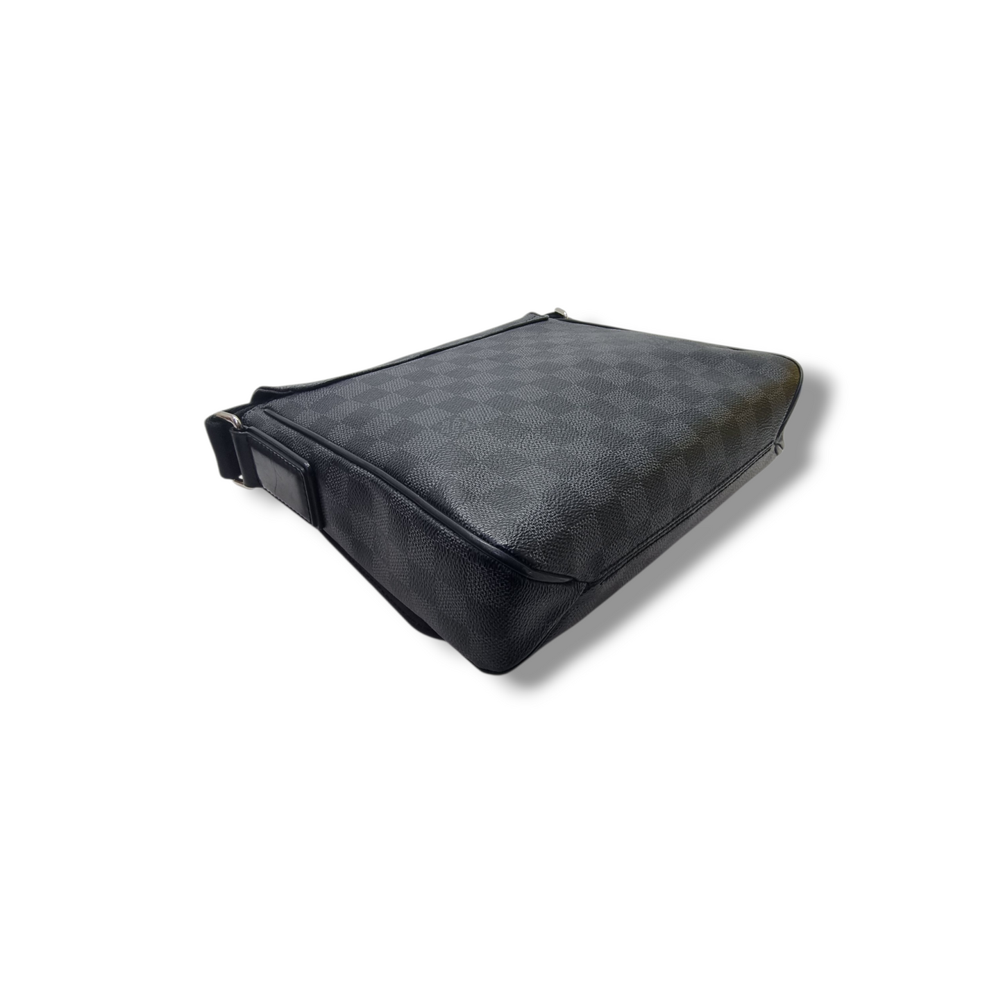 Louis Vuitton District PM Messenger Bag Damier Graphite Shw