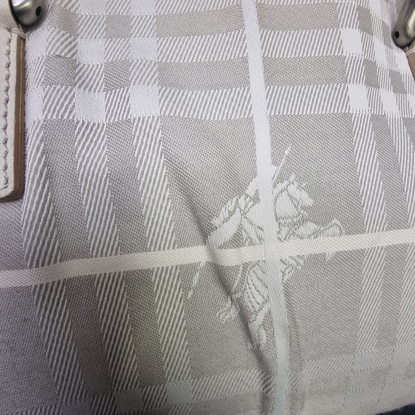 Burberry London Canvas Haymarket Check Shoulder Bag Shw (Light Grey)