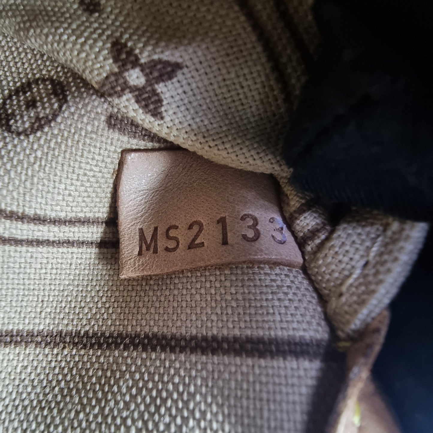 Louis Vuitton Neverfull MM Monogram Ghw