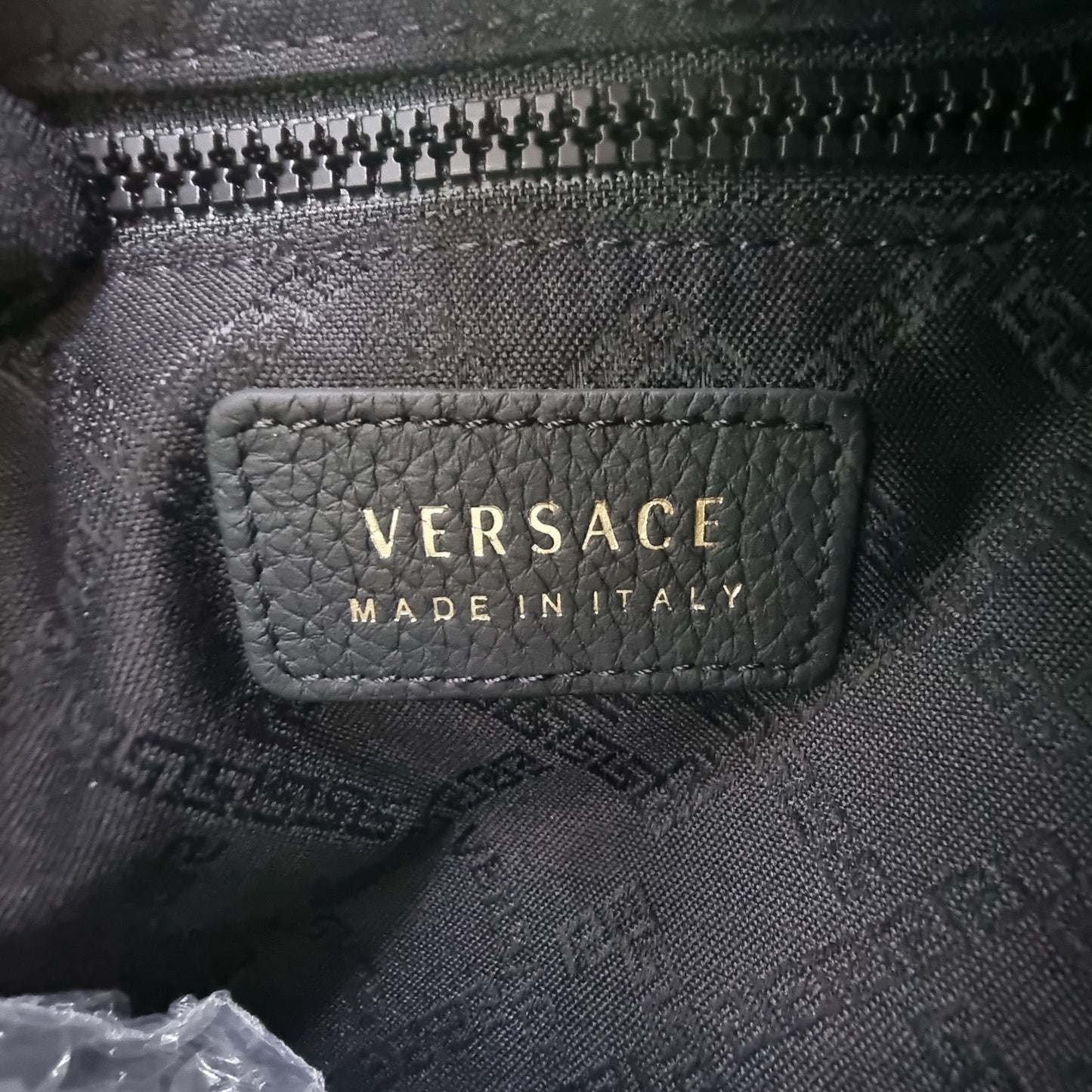 Versace Medusa Leather Wrist Clutch Ghw (Black)