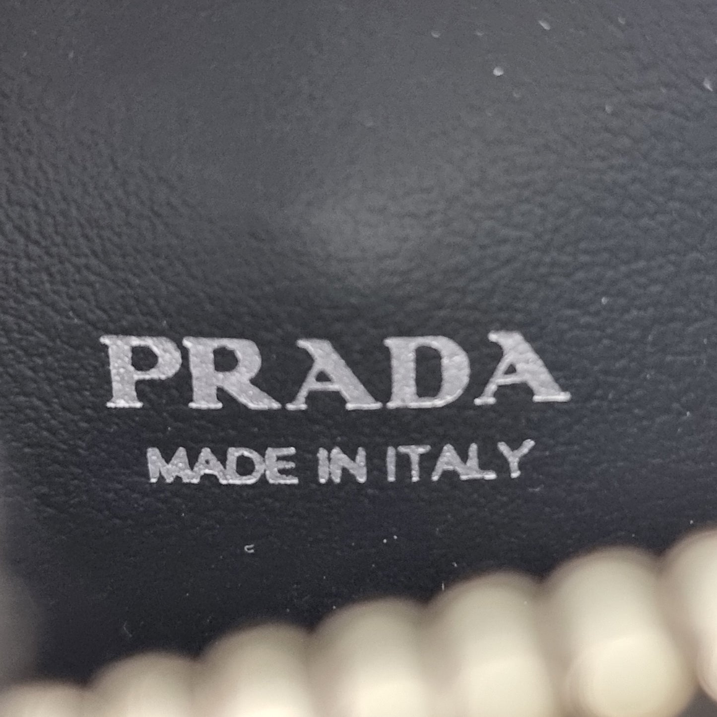 Prada 2VH129 Spazzolato Leather Crossbody Shw (Black)