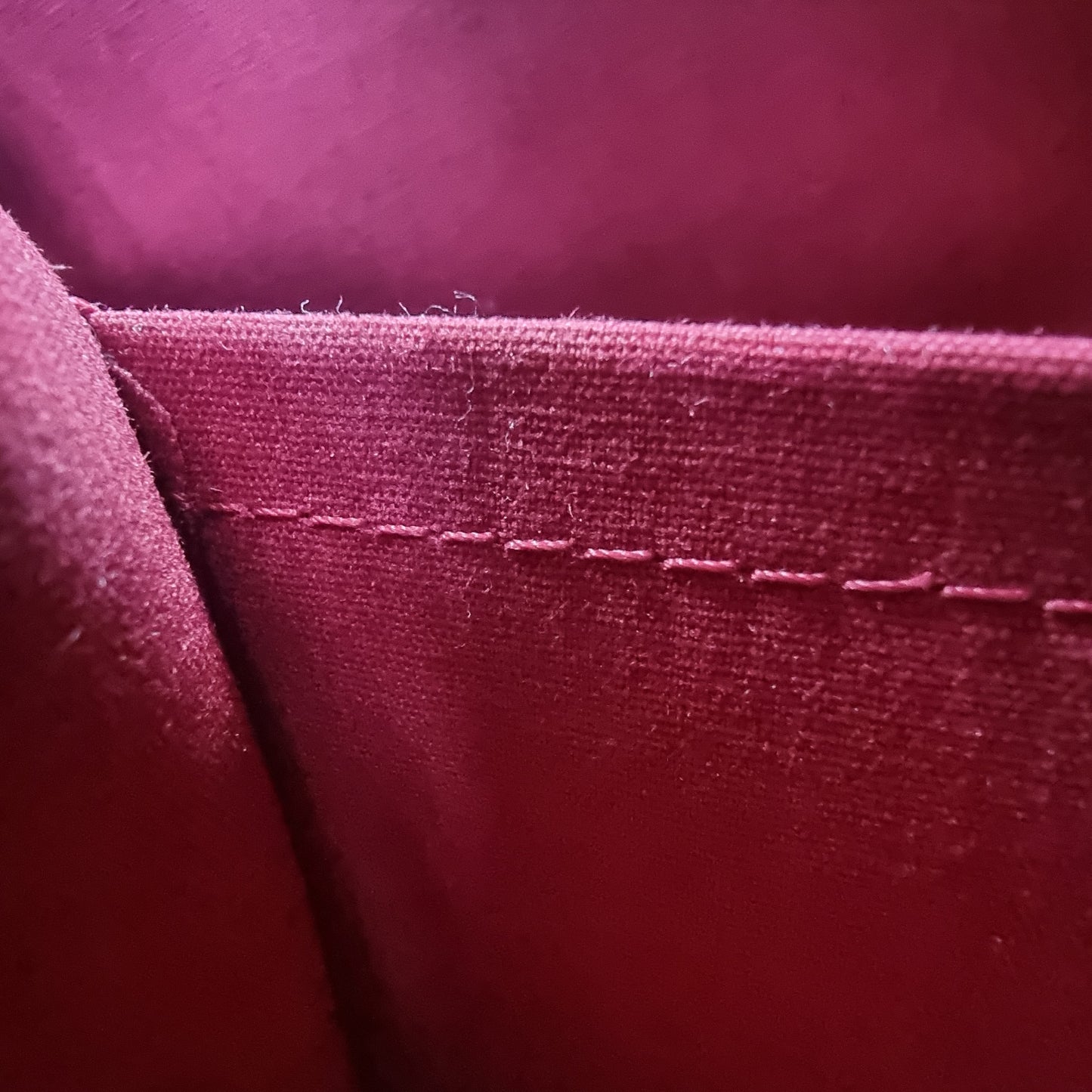 Louis Vuitton Bellevue PM Monogram Vernis Pomme D'Amour Ghw