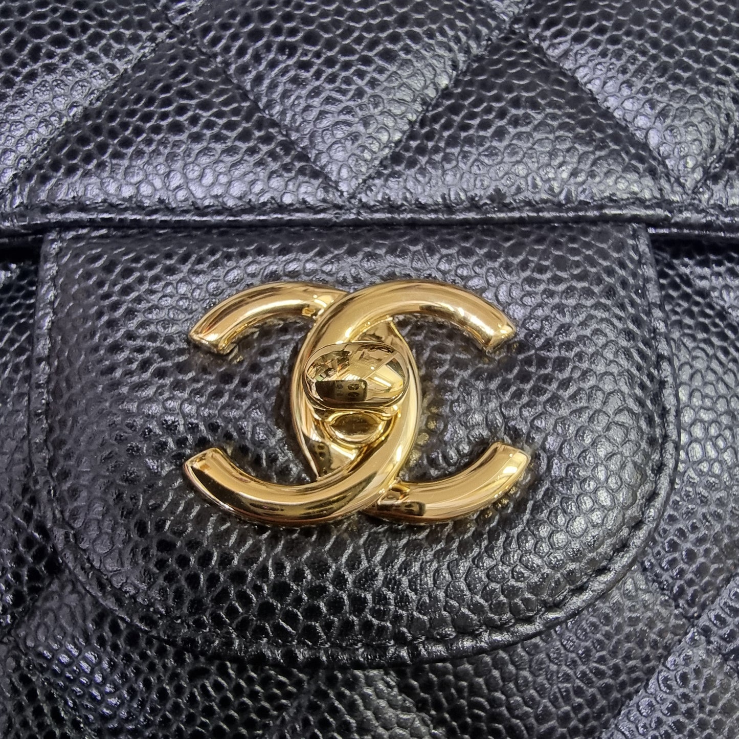 Chanel Classic Jumbo Double Flap Caviar Shw (Black)