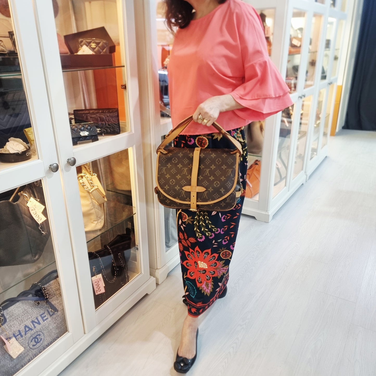 Louis Vuitton Saumur 30 Monogram Ghw