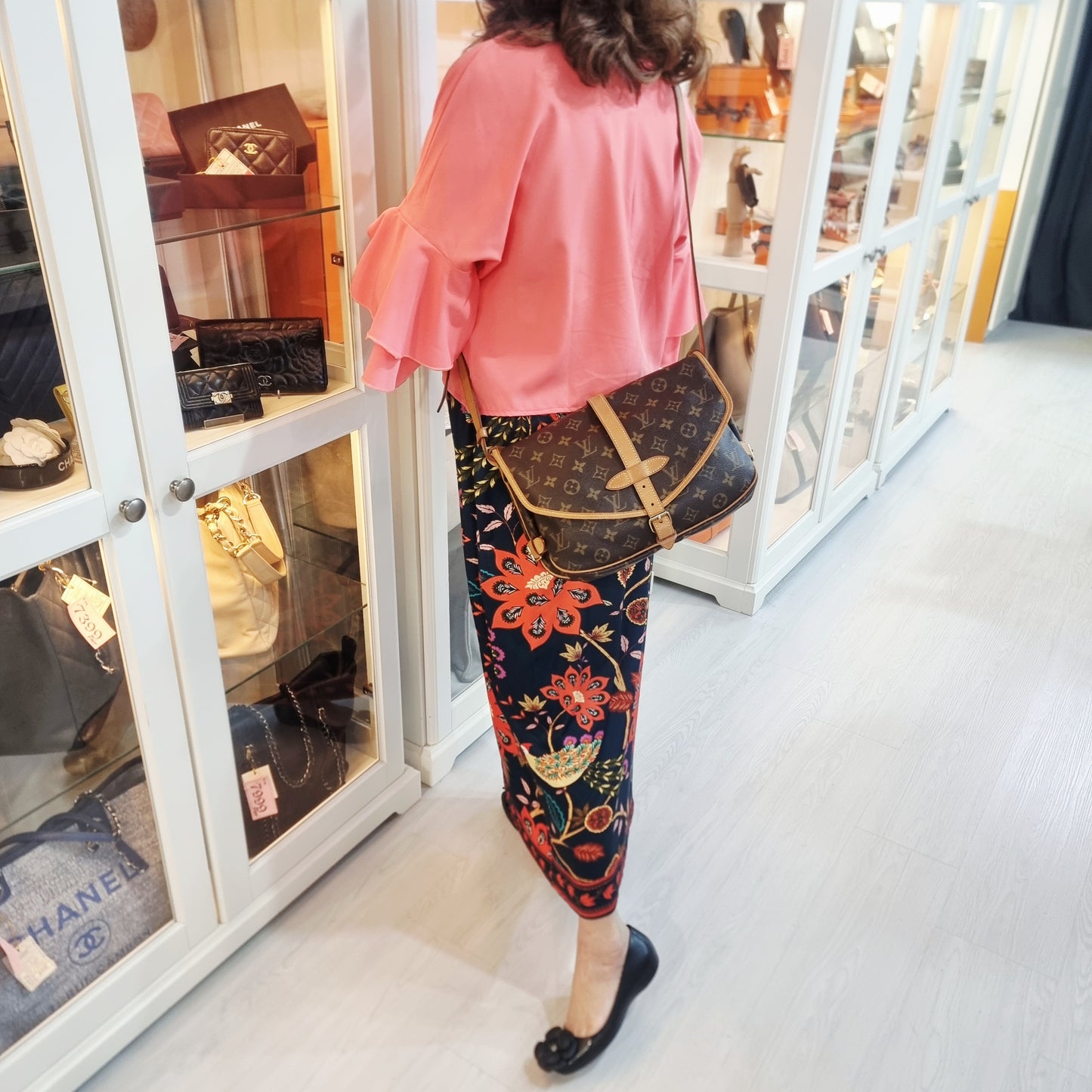 Louis Vuitton Saumur 30 Monogram Ghw