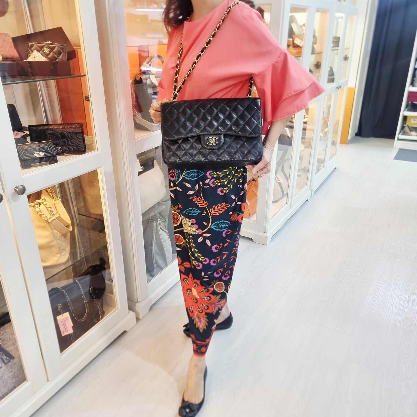 Chanel Classic Jumbo Double Flap Caviar Shw (Black)
