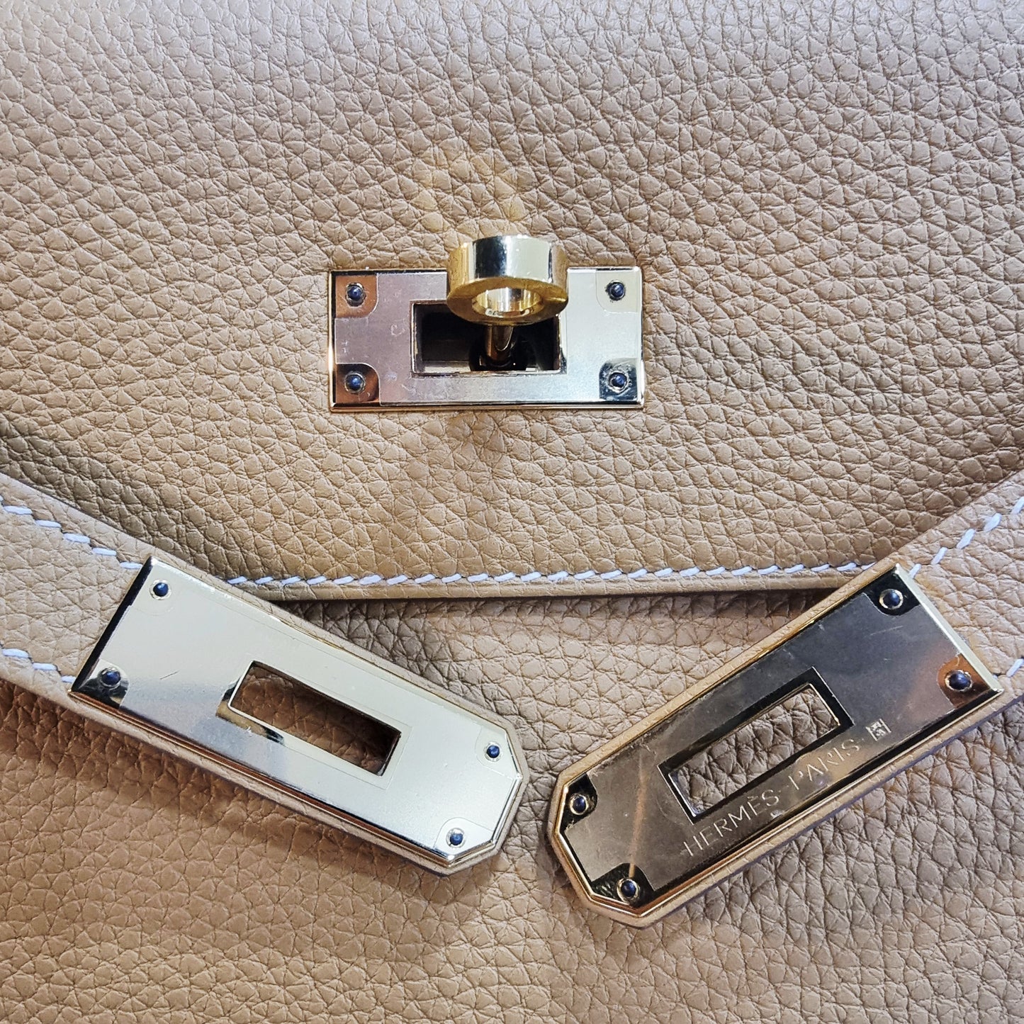 Hermes Kelly 28 Togo Ghw (Biscuit)