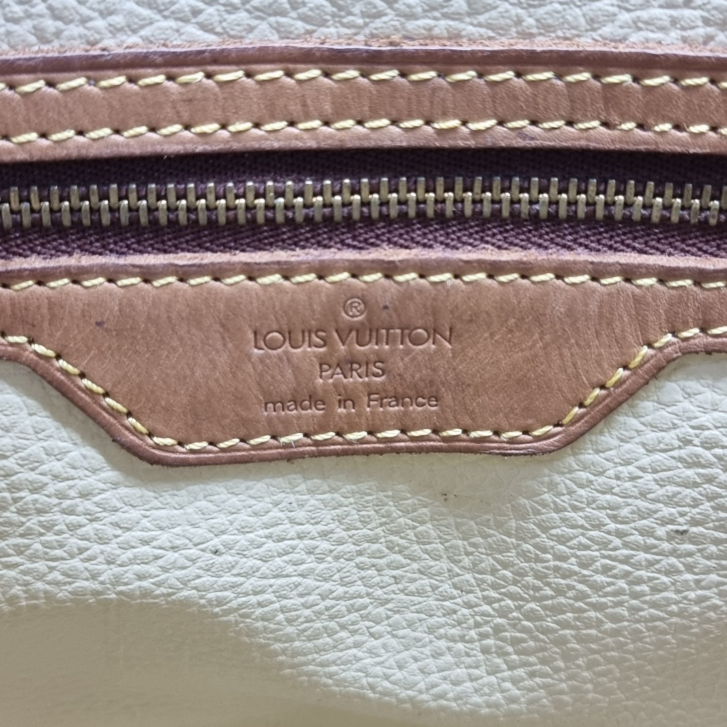 Louis Vuitton Bucket Bag GM Monogram Ghw