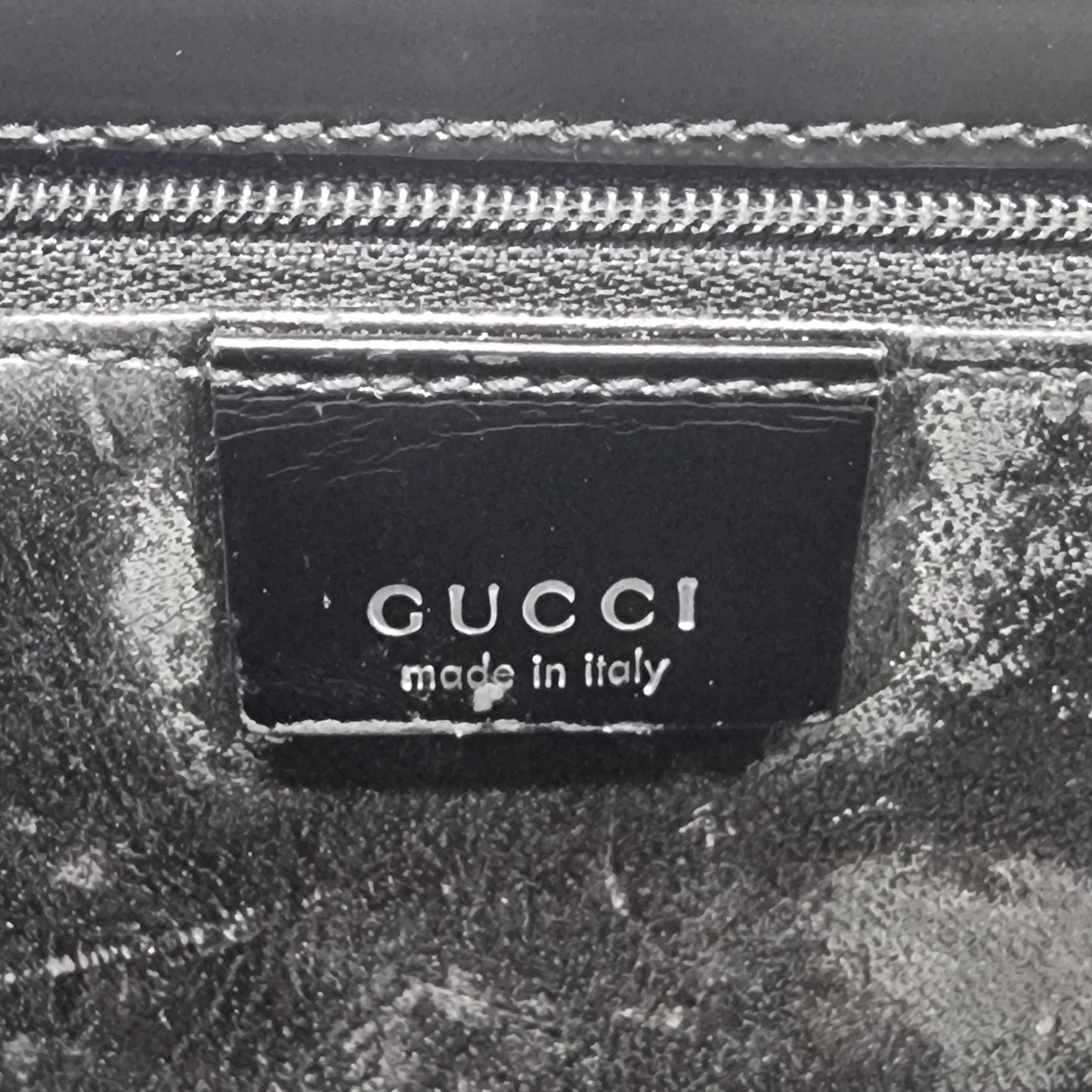 Gucci Vintage Skiny Smooth Calfskin Shoulder Bag (Black)