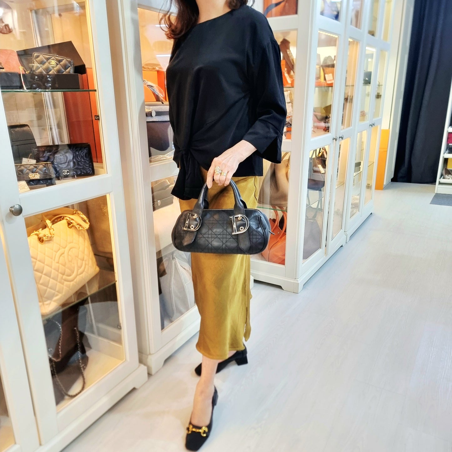 Christian Dior Dior Cannage Quilted Leather Bowler Bag Shw (Black)