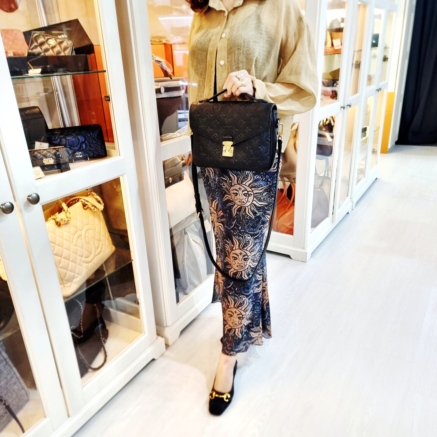 Louis Vuitton Pochette Metis Monogram Empriente Black Ghw