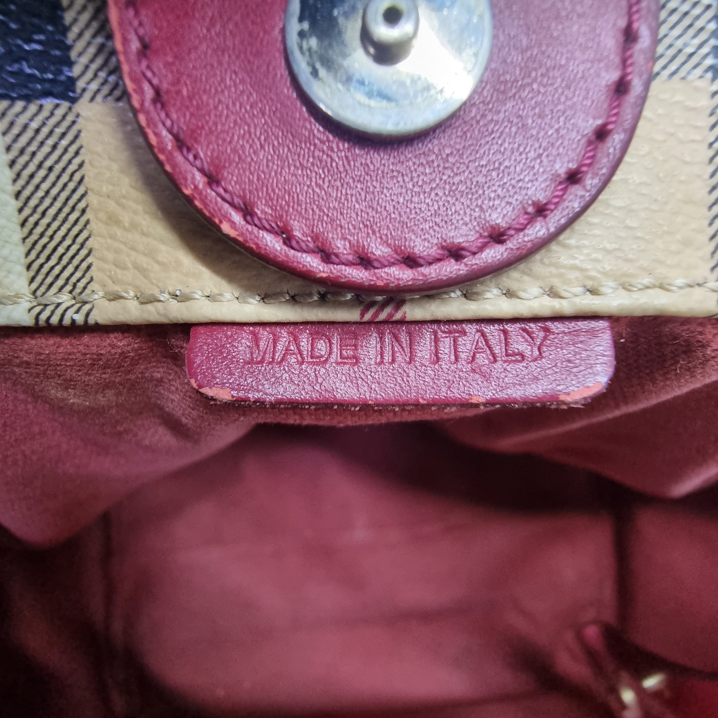 Burberry Haymarket Check Canterbury Canvas Hobo Bag Ghw (Red)