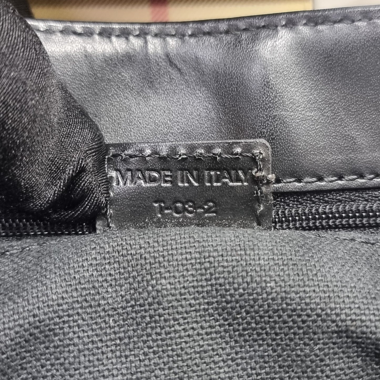 Burberry Horseferry Check Canvas Top Handle Bag Shw (Black)