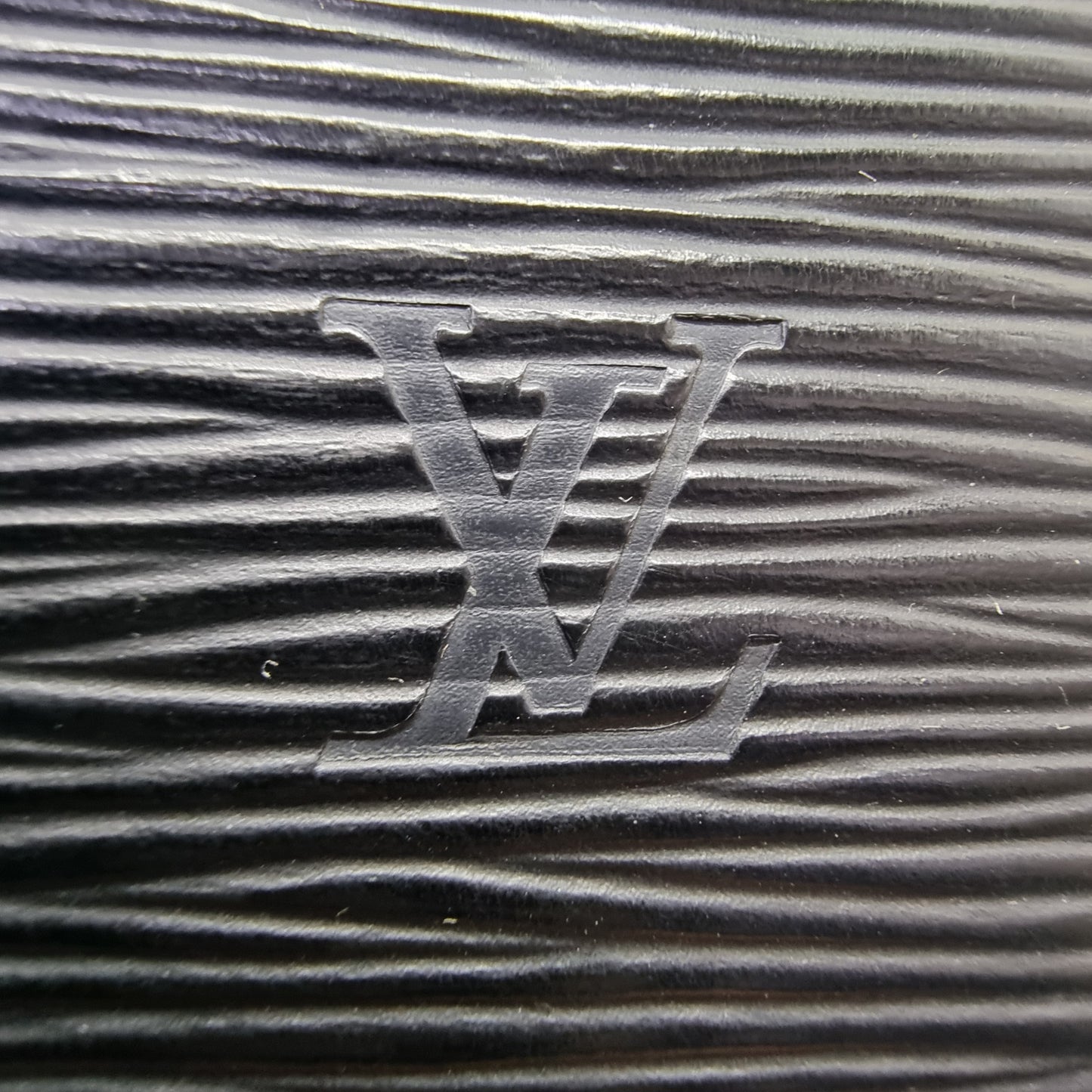 Louis Vuitton Pochette Homme Clutch Epi Ghw (Black)