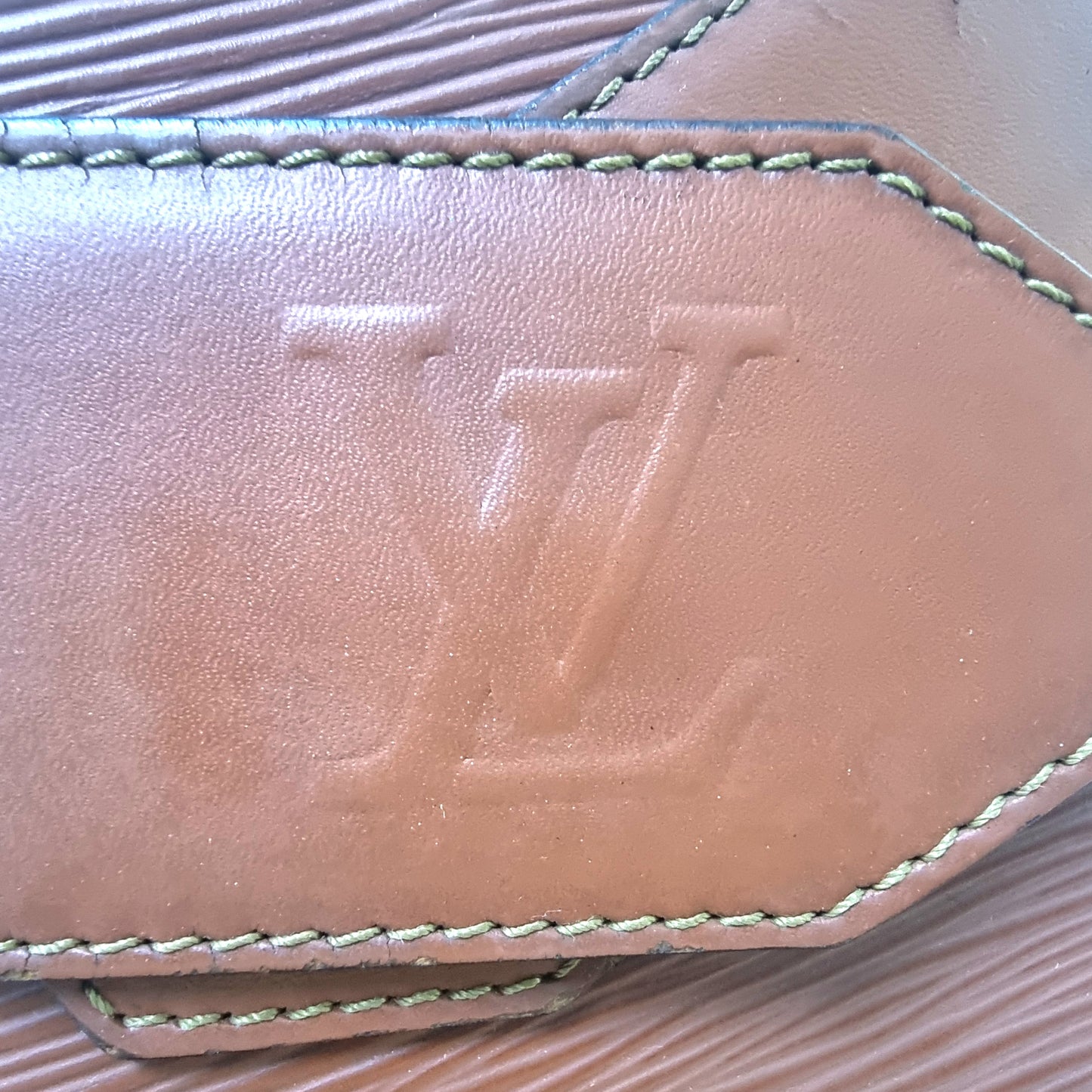 Louis Vuitton Sac D'Epaule Epi Ghw (Brown)