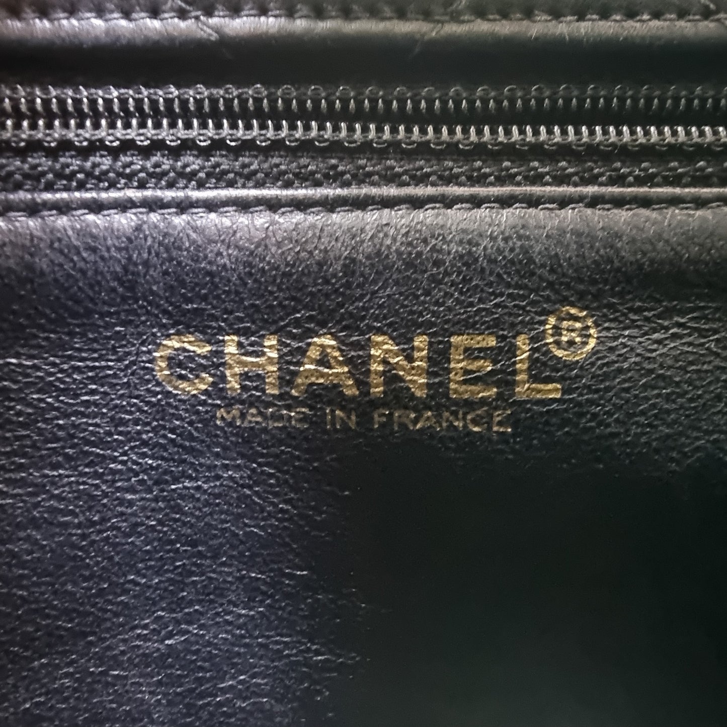 Chanel Vintage Quilted Lambskin Shoulder Bag Ghw (Black)