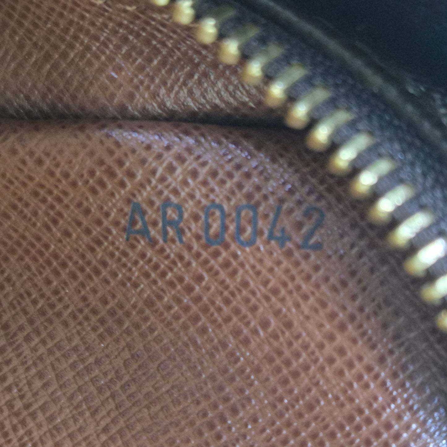 Louis Vuitton Danube Monogram Ghw