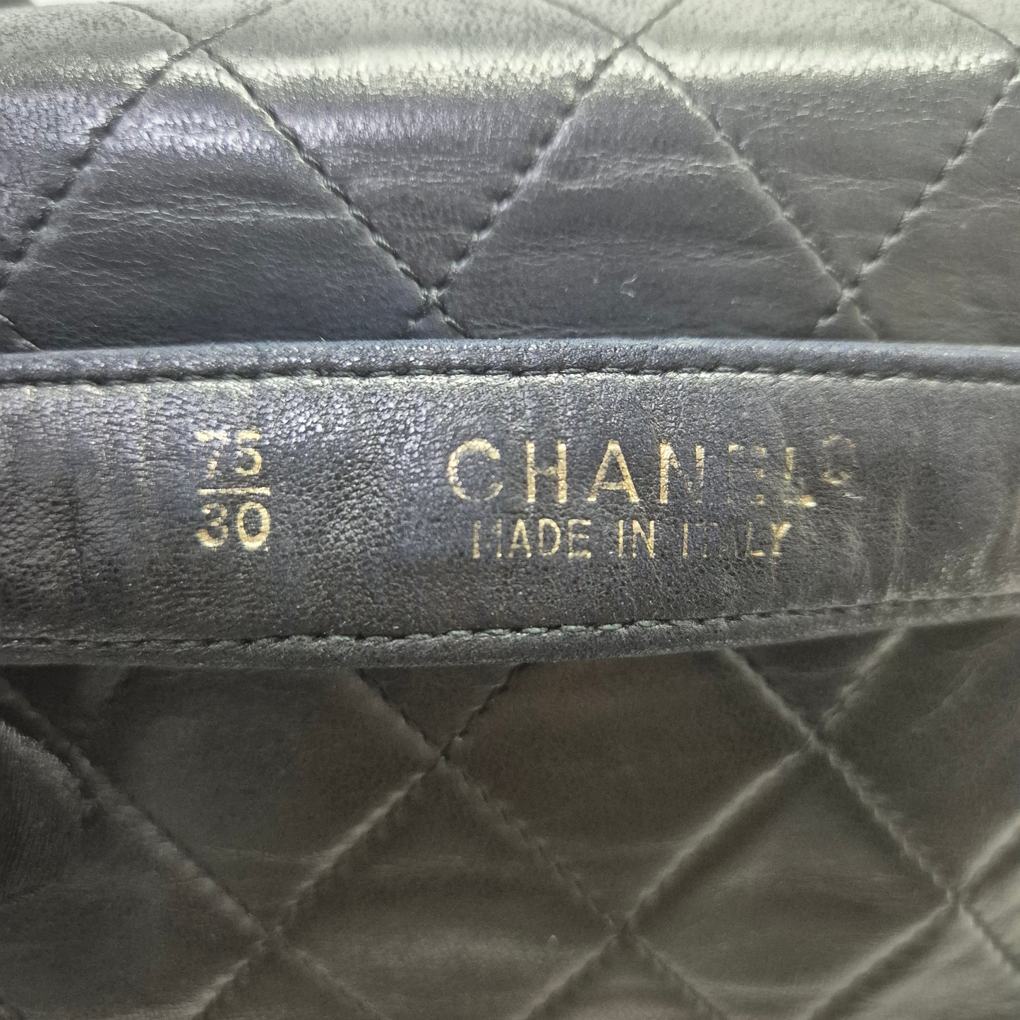 Chanel Vintage Quilted CC Belt Bag Lambskin Ghw (Black)