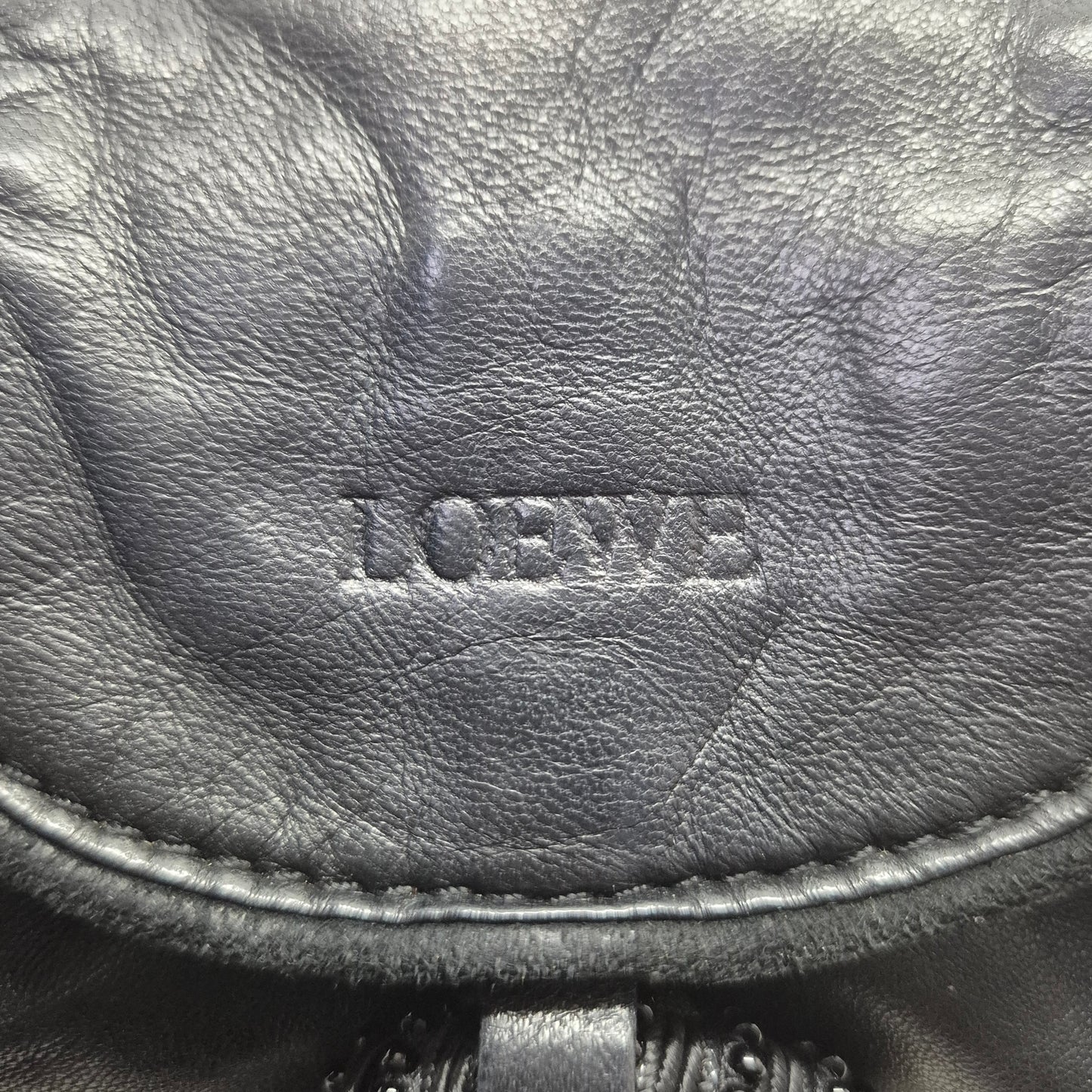 Loewe Vintage Nappa Leather Tassel Crossbody Ghw (Black)