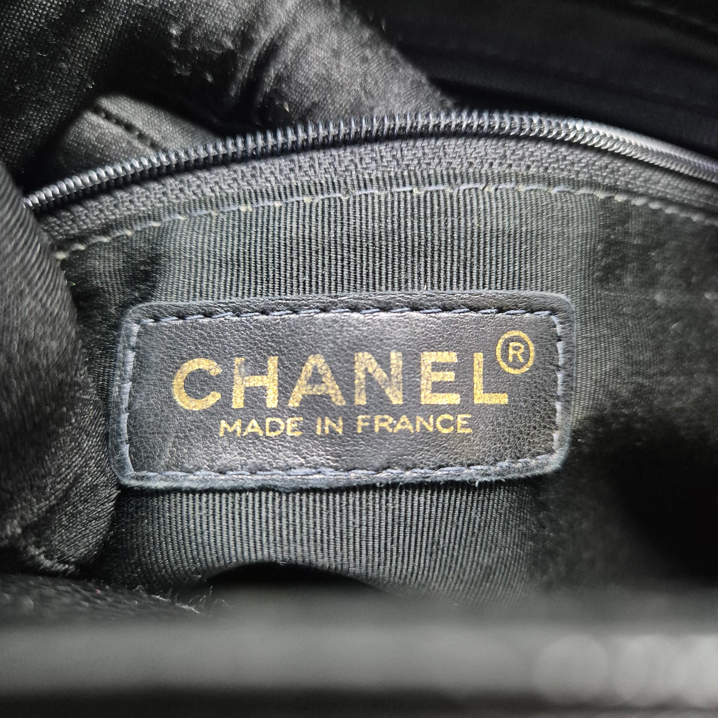 Chanel Vintage CC Turnlock Shoulder Bag Caviar Ghw (Black)