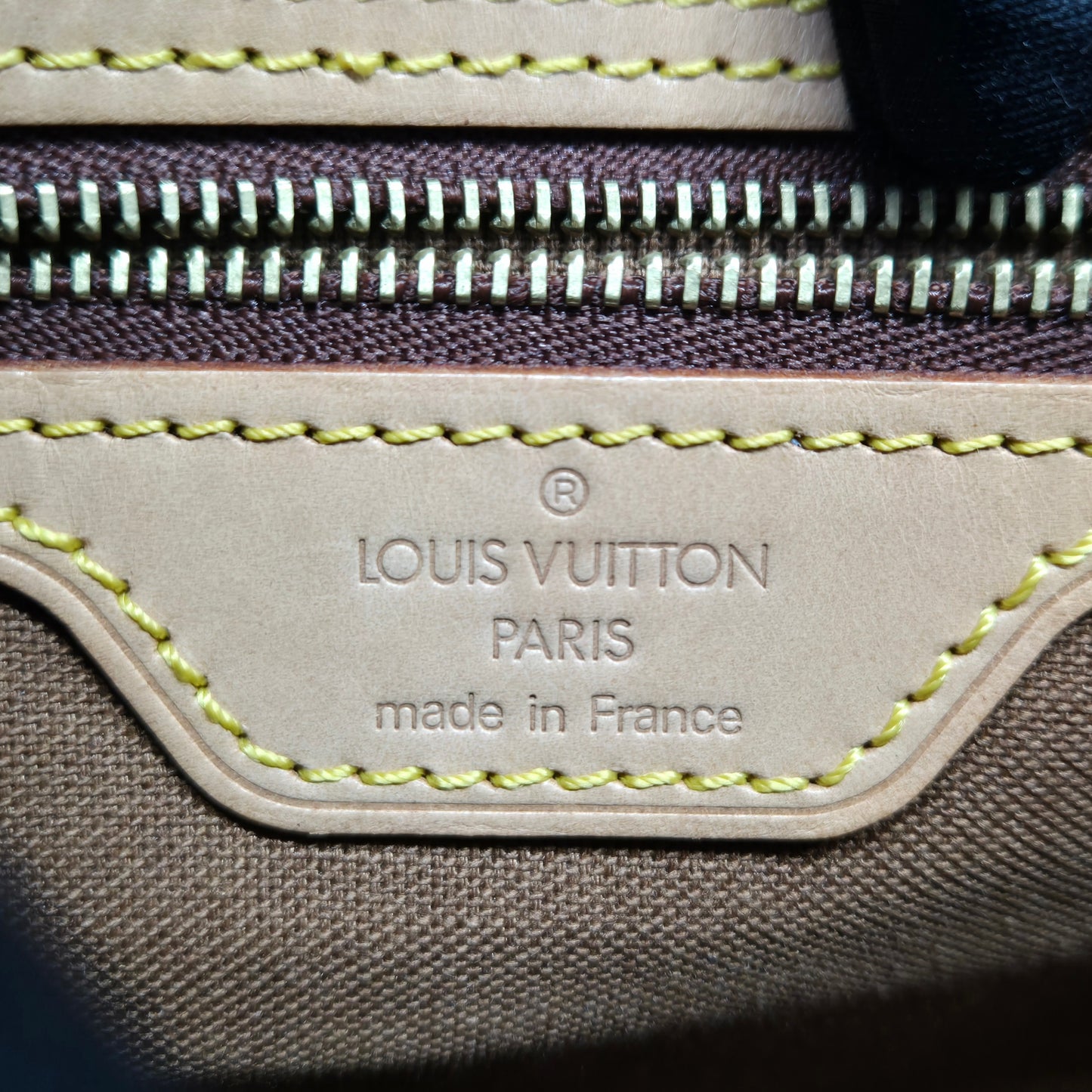 Louis Vuitton Looping PM Monogram Ghw