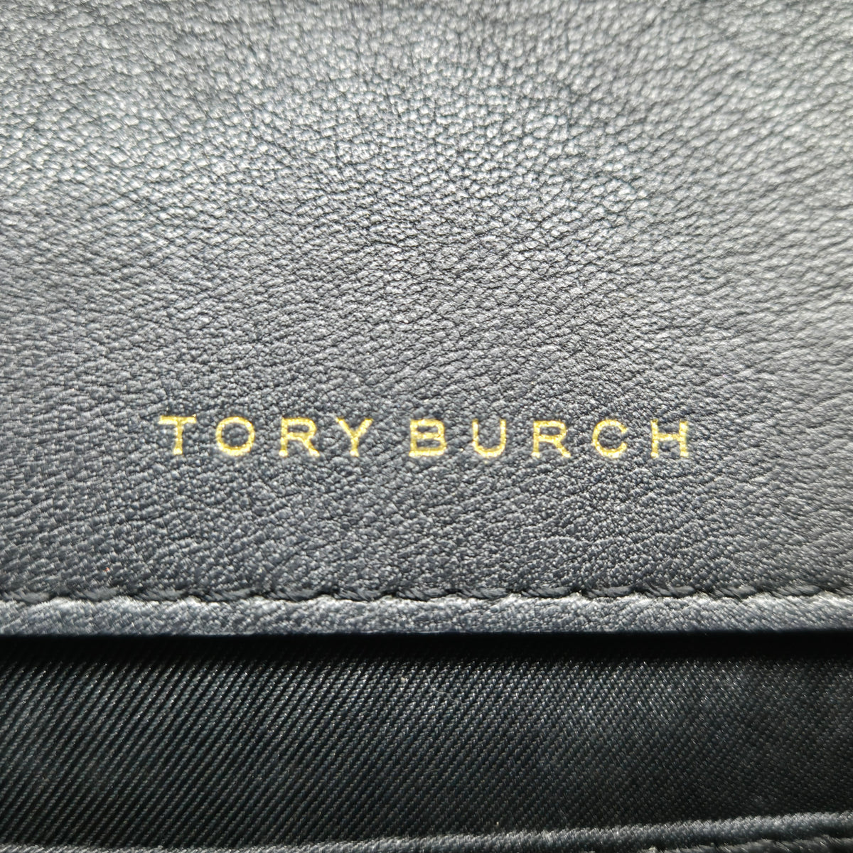 Tory Burch Georgia Leather Clutch With Strap Ghw (Black)