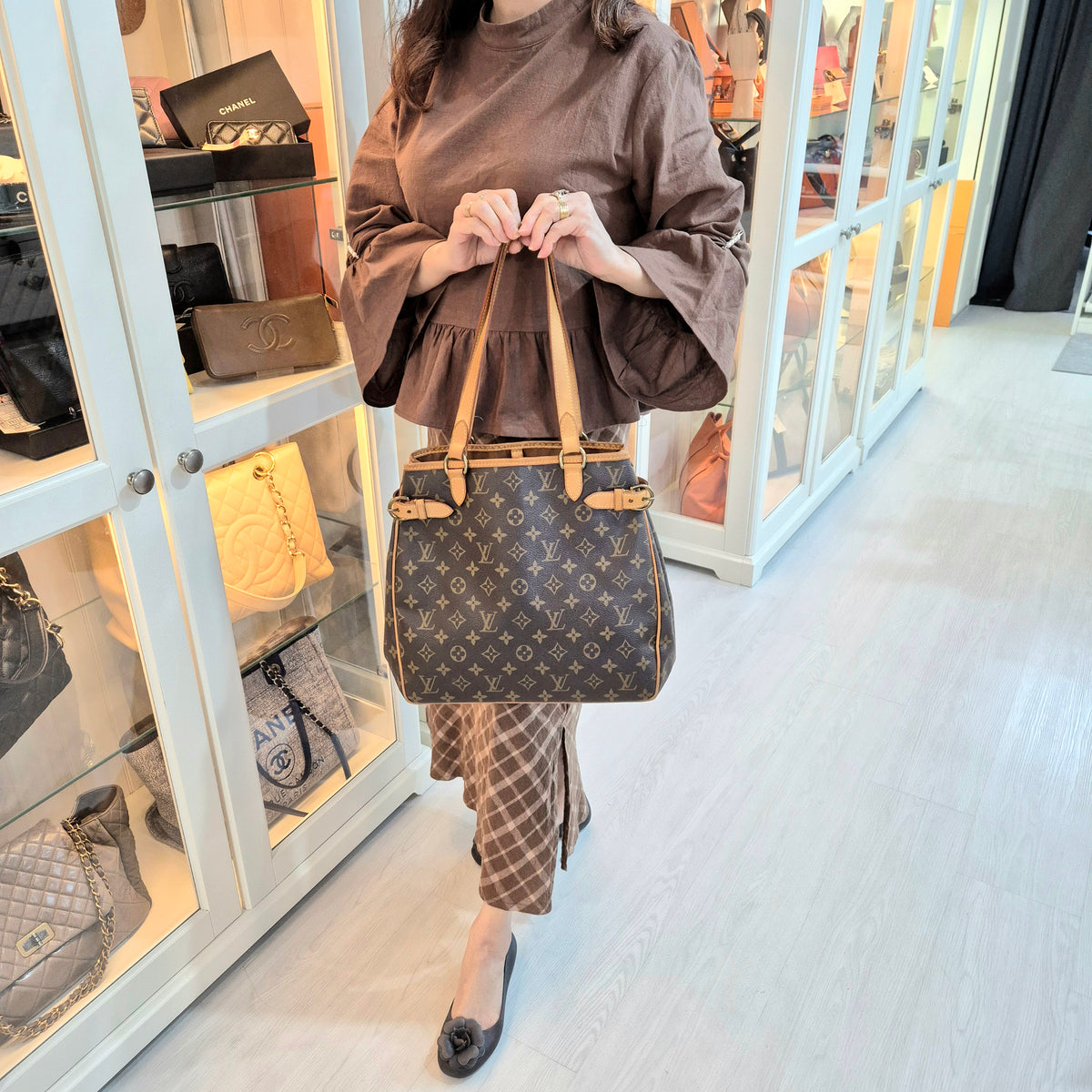 Louis Vuitton Batignolles Vertical Monogram Ghw