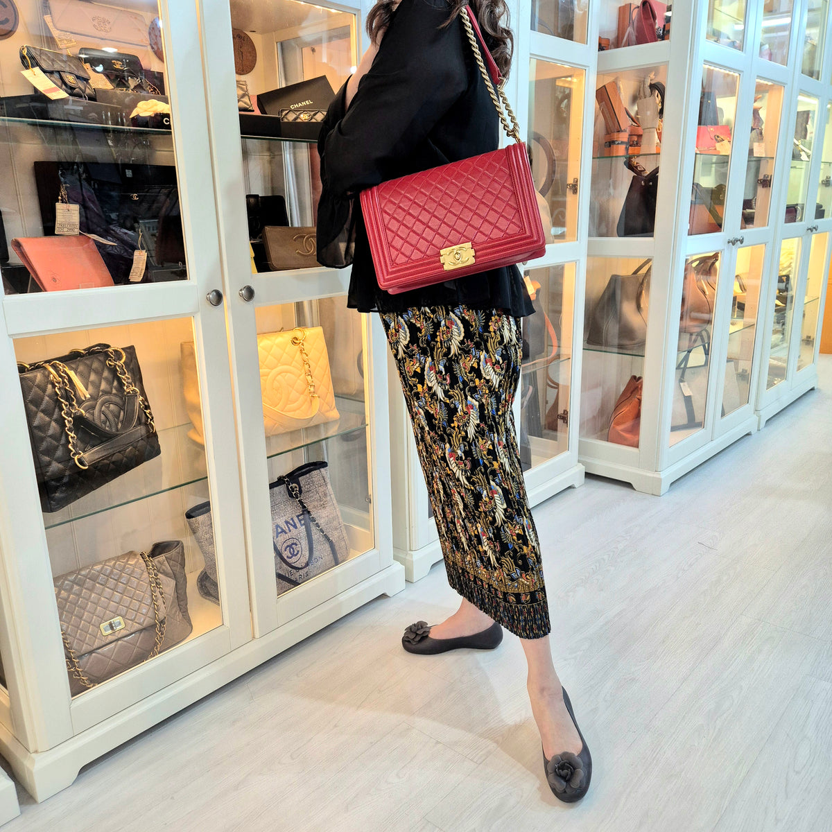 Chanel Boy Large Lambskin Ghw (Red)