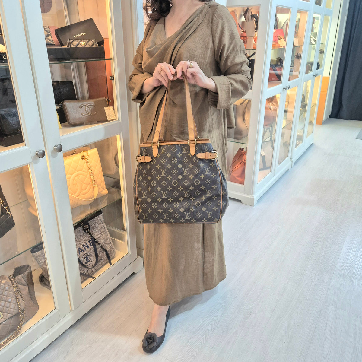 Louis Vuitton Batignolles Vertical Monogram Ghw