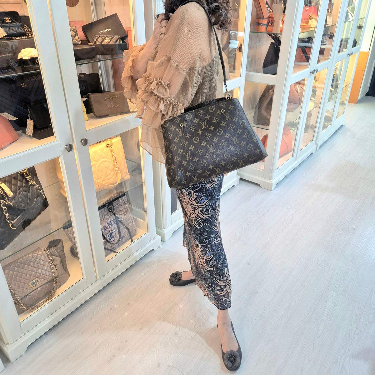Louis Vuitton	Montaigne MM Monogram Ghw
