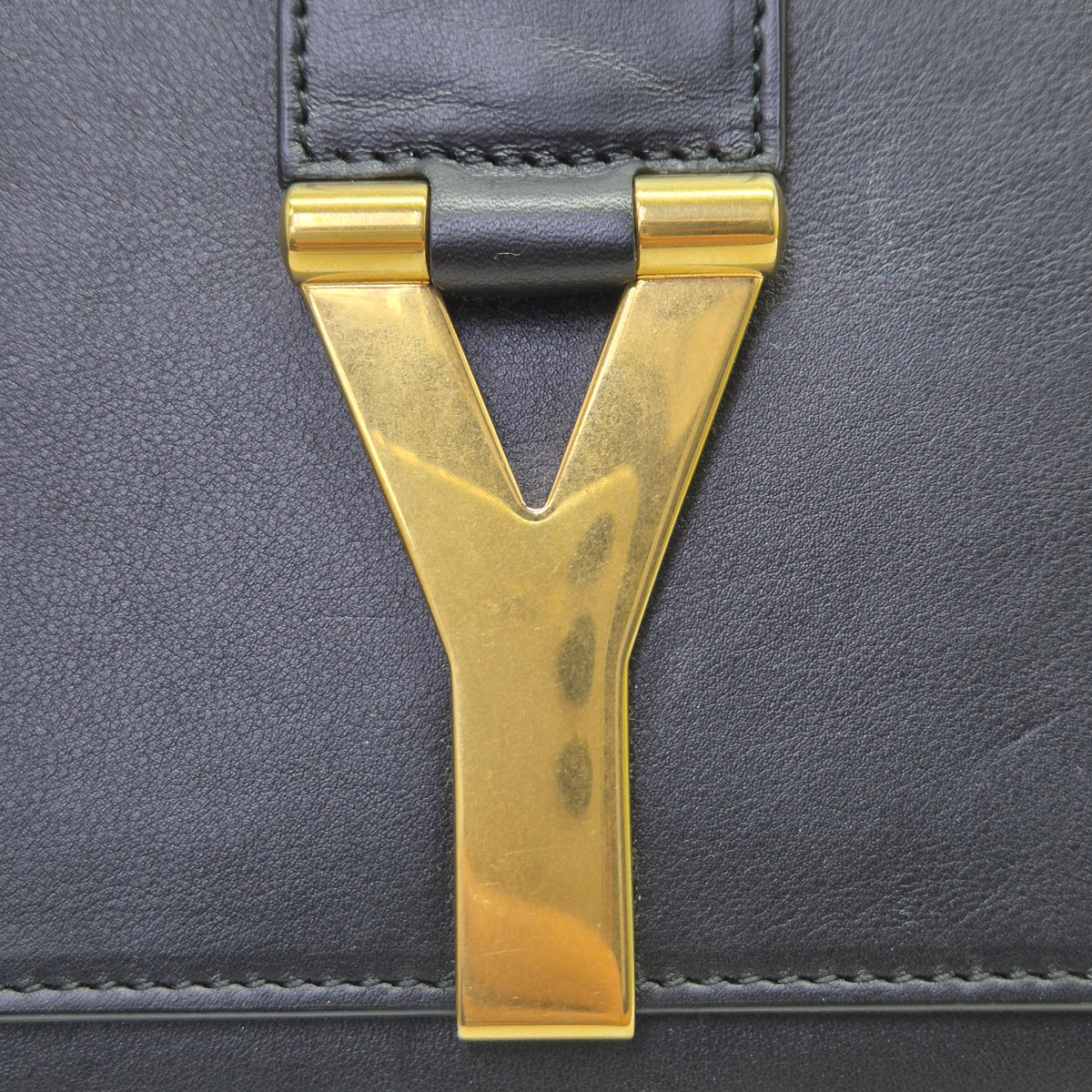 YSL Ligne Y Clutch Calfskin Leather Ghw (Black)