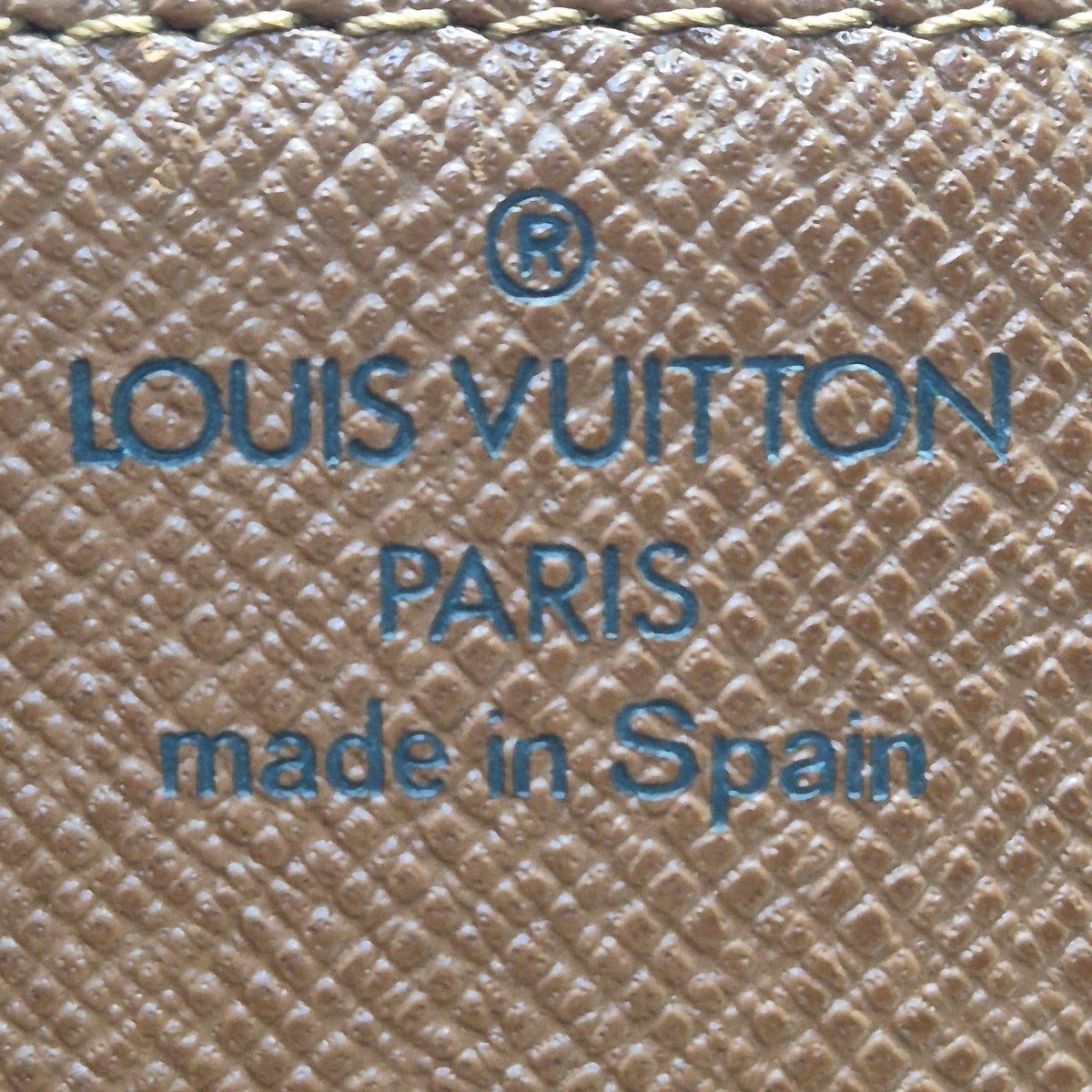 Louis Vuitton	Card Holder Envelope Monogram