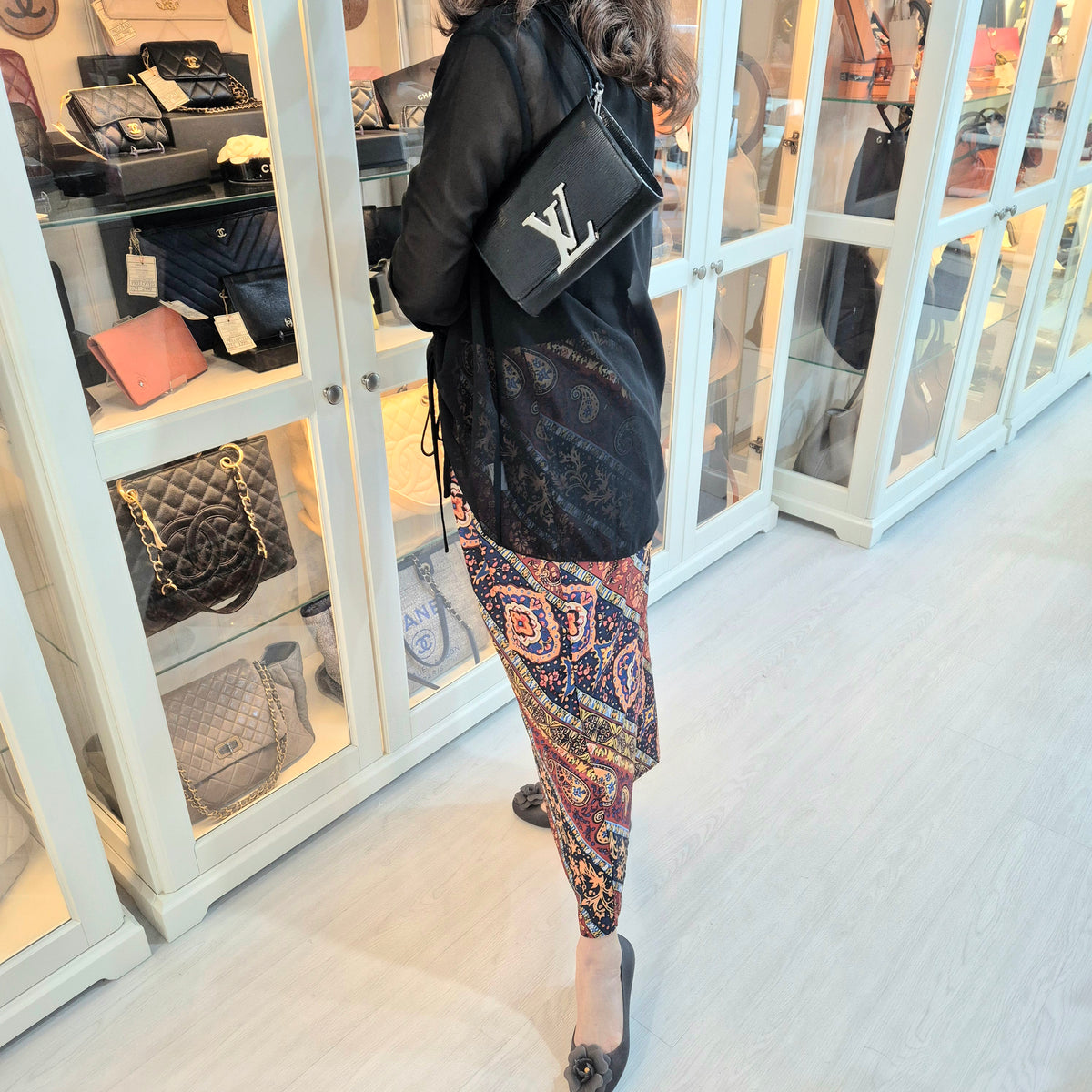 Louis Vuitton Louise Pochette Epi Black Shw